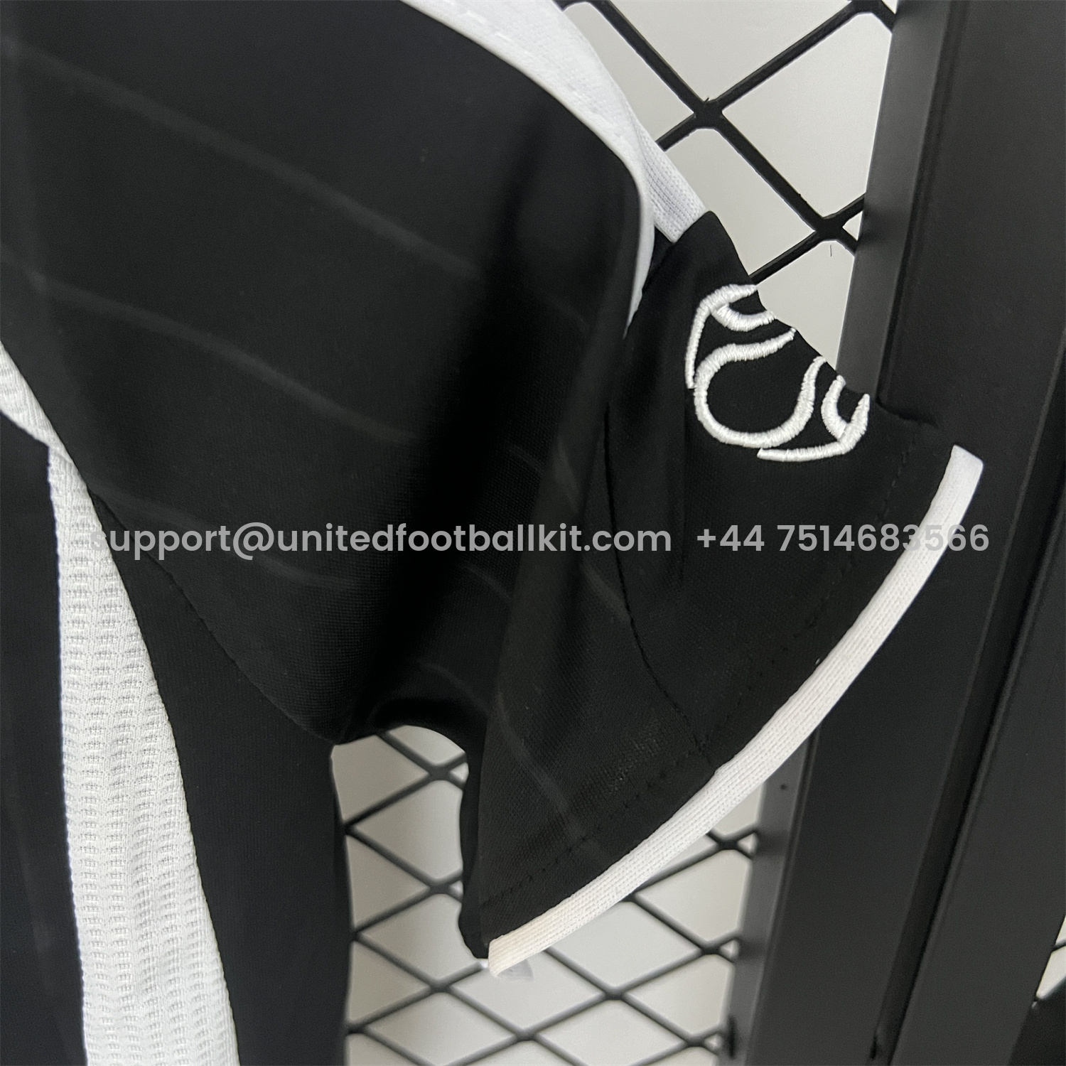 Unitedfootballkit.com | Retro Real Madrid 2006-07 Away Kids Kit -Customize Name, Number and Patch | Worldwide Shipping