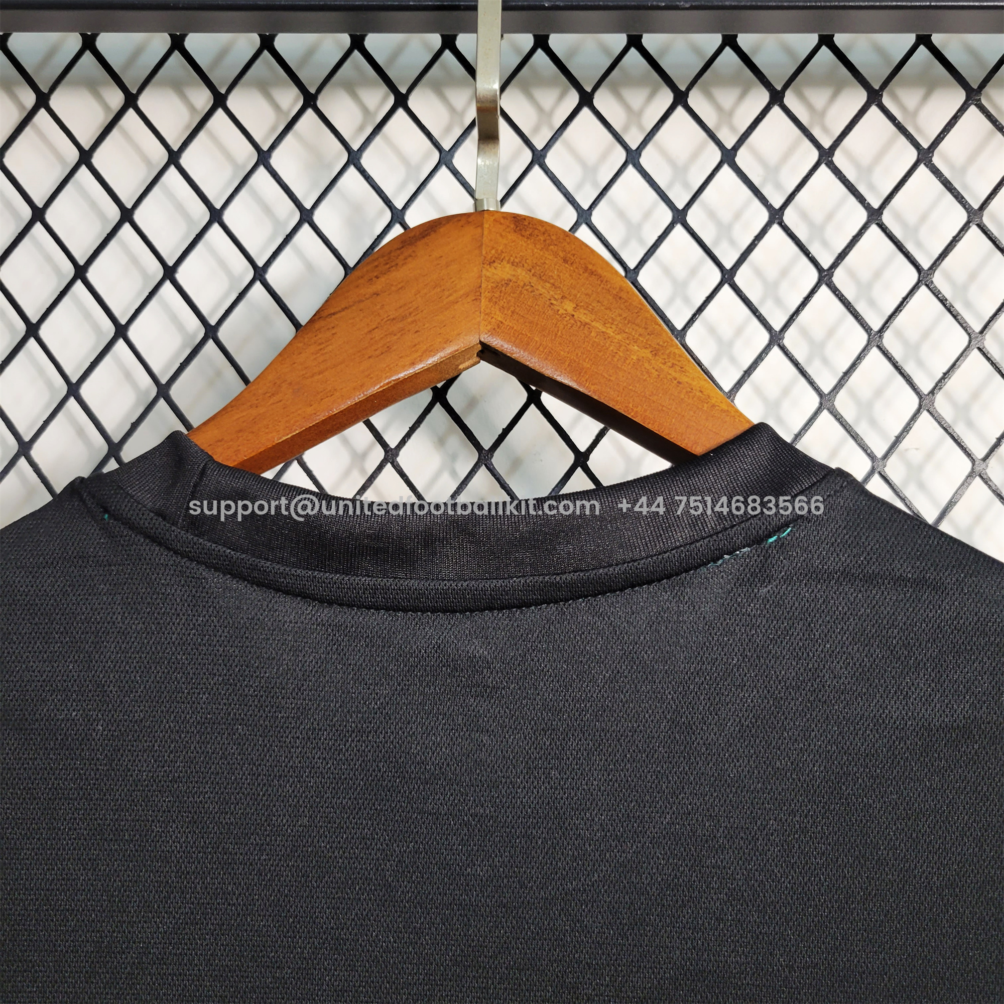 Unitedfootballkit.com | Retro Real Madrid 17-18 Away Stadium Long Sleeve Jersey -Customize Name, Number and Patch | Worldwide Shipping