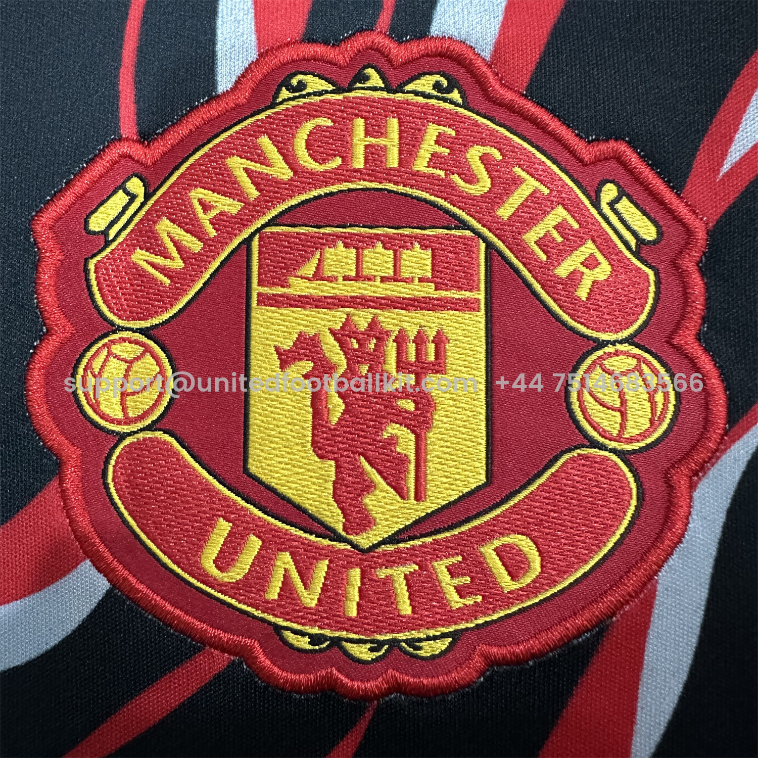 Unitedfootballkit.com | Manchester United 25-26 Black and Red Pre-Match Traning Jersey - Fans Version -Customize Name, Number and Patch | Worldwide Shipping