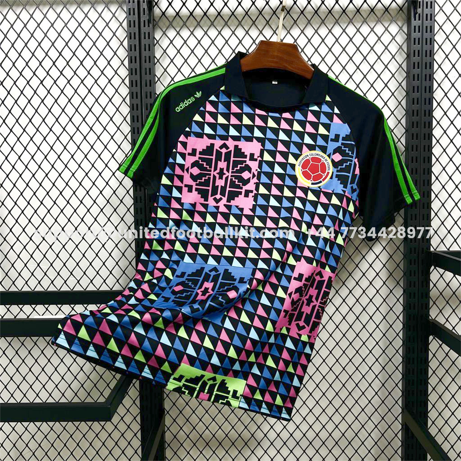 Unitedfootballkit.com | Retro Colombia 1990 Goalkeepe Jersey -Customize Name, Number and Patch | Worldwide Shipping