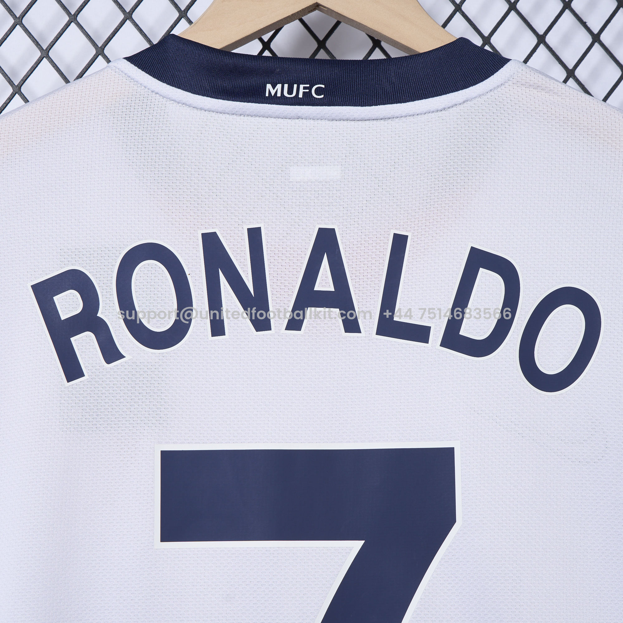 Unitedfootballkit.com | Retro Manchester United 08-09 Away Long Sleeve Jersey -Customize Name, Number and Patch | Worldwide Shipping