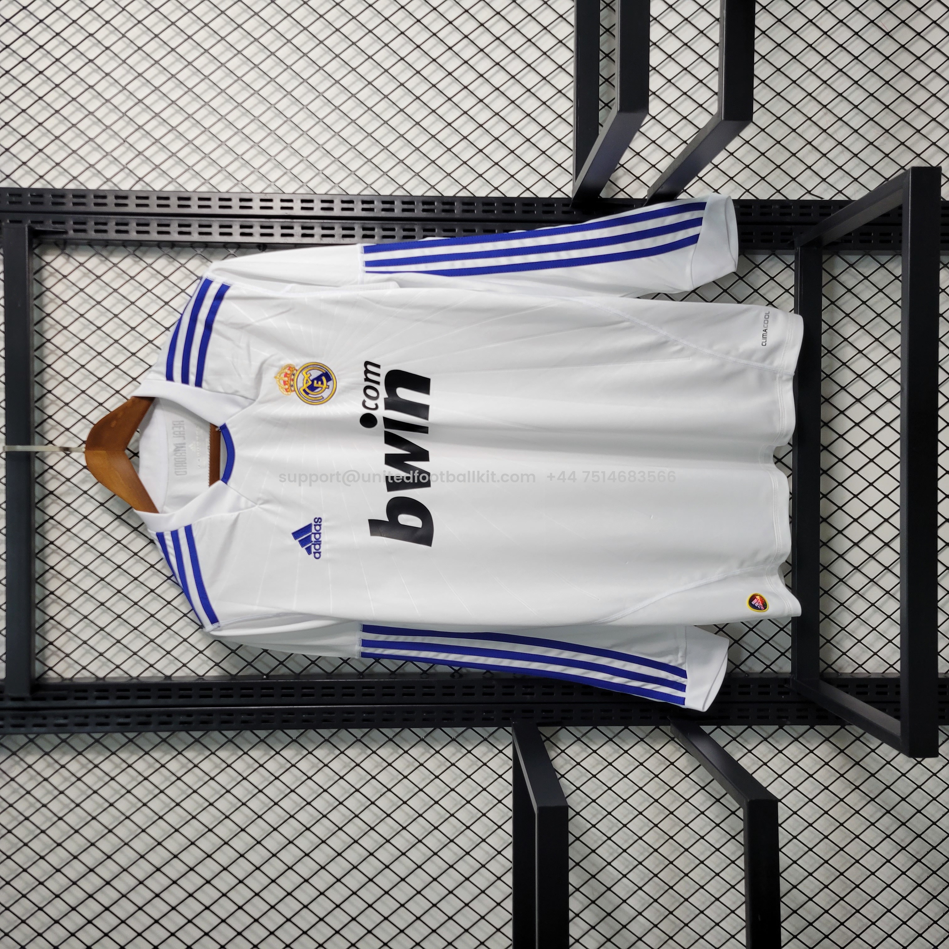 Unitedfootballkit.com | Retro Real Madrid 10-11 Home Stadium Long Sleeve Jersey -Customize Name, Number and Patch | Worldwide Shipping