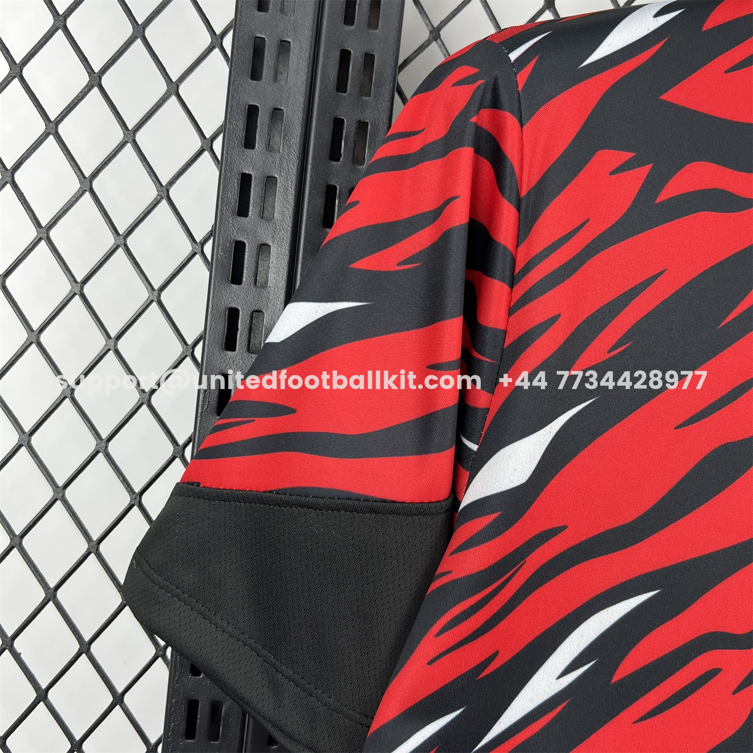 Unitedfootballkit.com | Sao Paulo 26-27 Red Pre-Match Jersey - Fans Version -Customize Name, Number and Patch | Worldwide Shipping