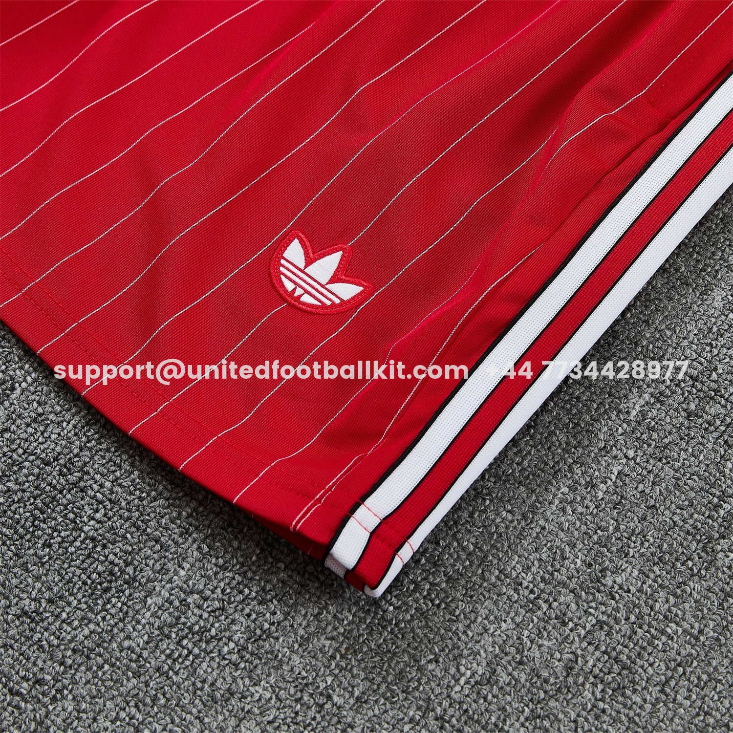 Unitedfootballkit.com | Manchester United 25-26 Retro Style Short-Sleeve Training Set - Red With White Stripes Top & Pants -Customize Name, Number and Patch | Worldwide Shipping