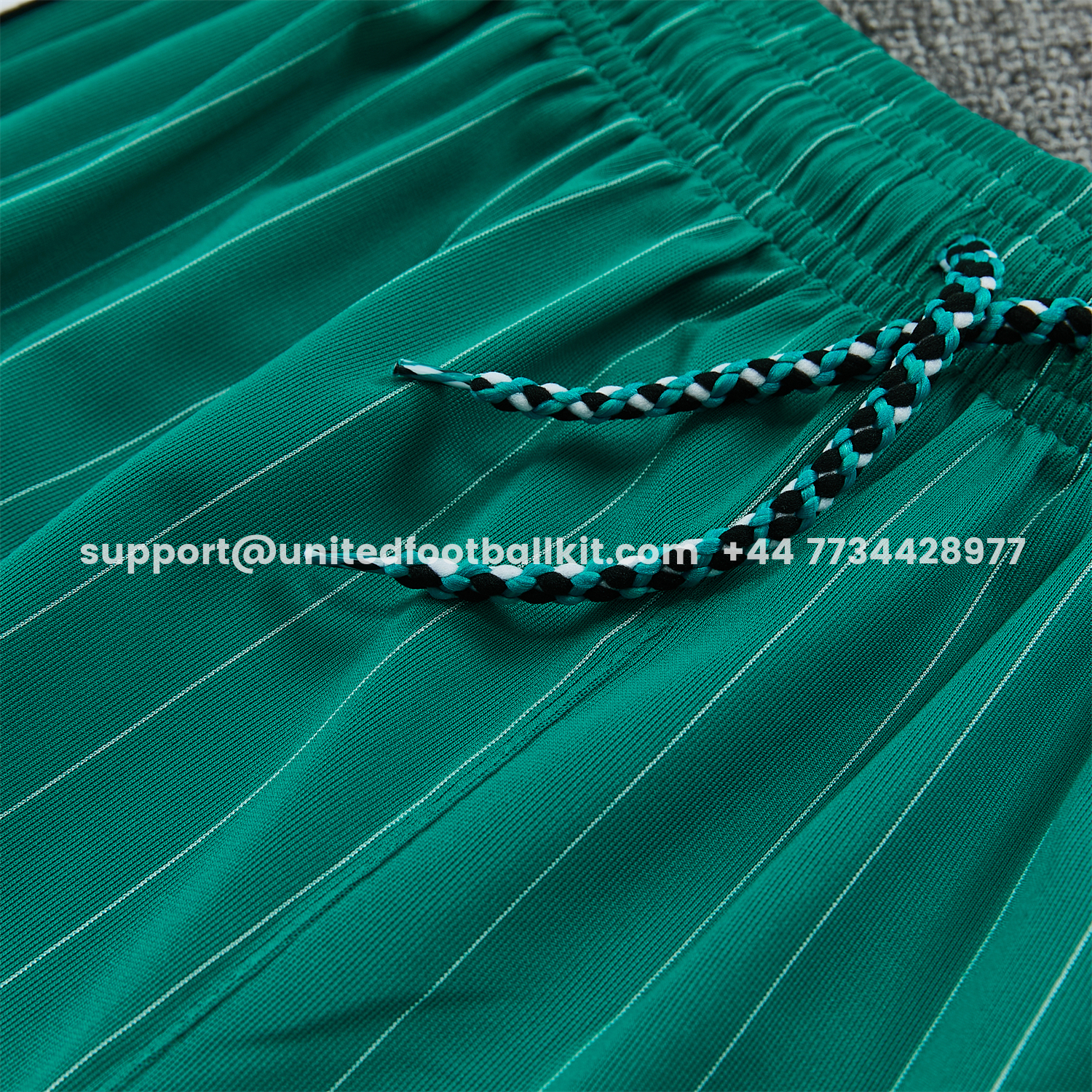Unitedfootballkit.com | Liver.pool 25-26 Retro Style Vest Training Set - Green With White Stripes Top & Pants -Customize Name, Number and Patch | Worldwide Shipping