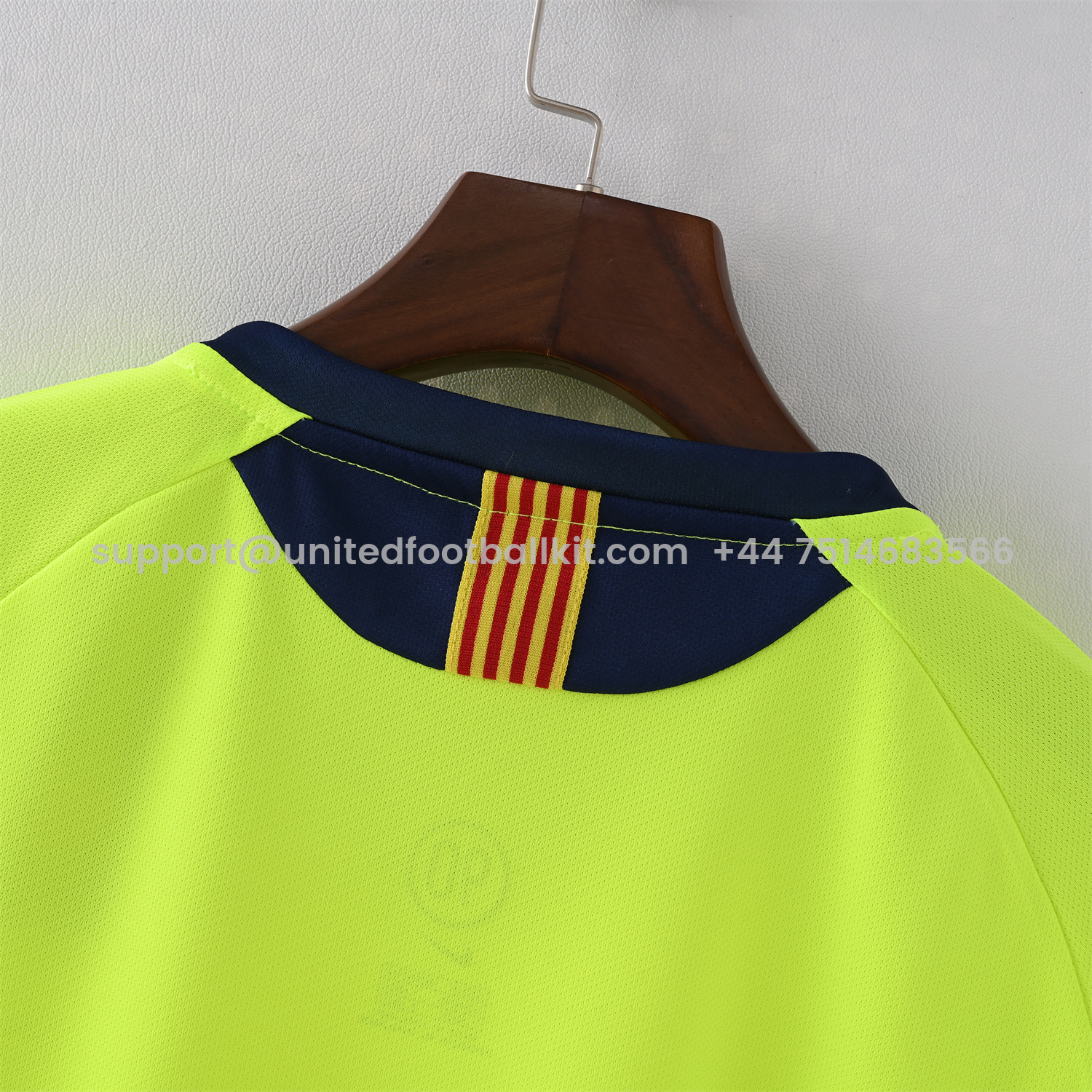 Unitedfootballkit.com | Retro Barcelona 05-06 Away Jersey -Customize Name, Number and Patch | Worldwide Shipping