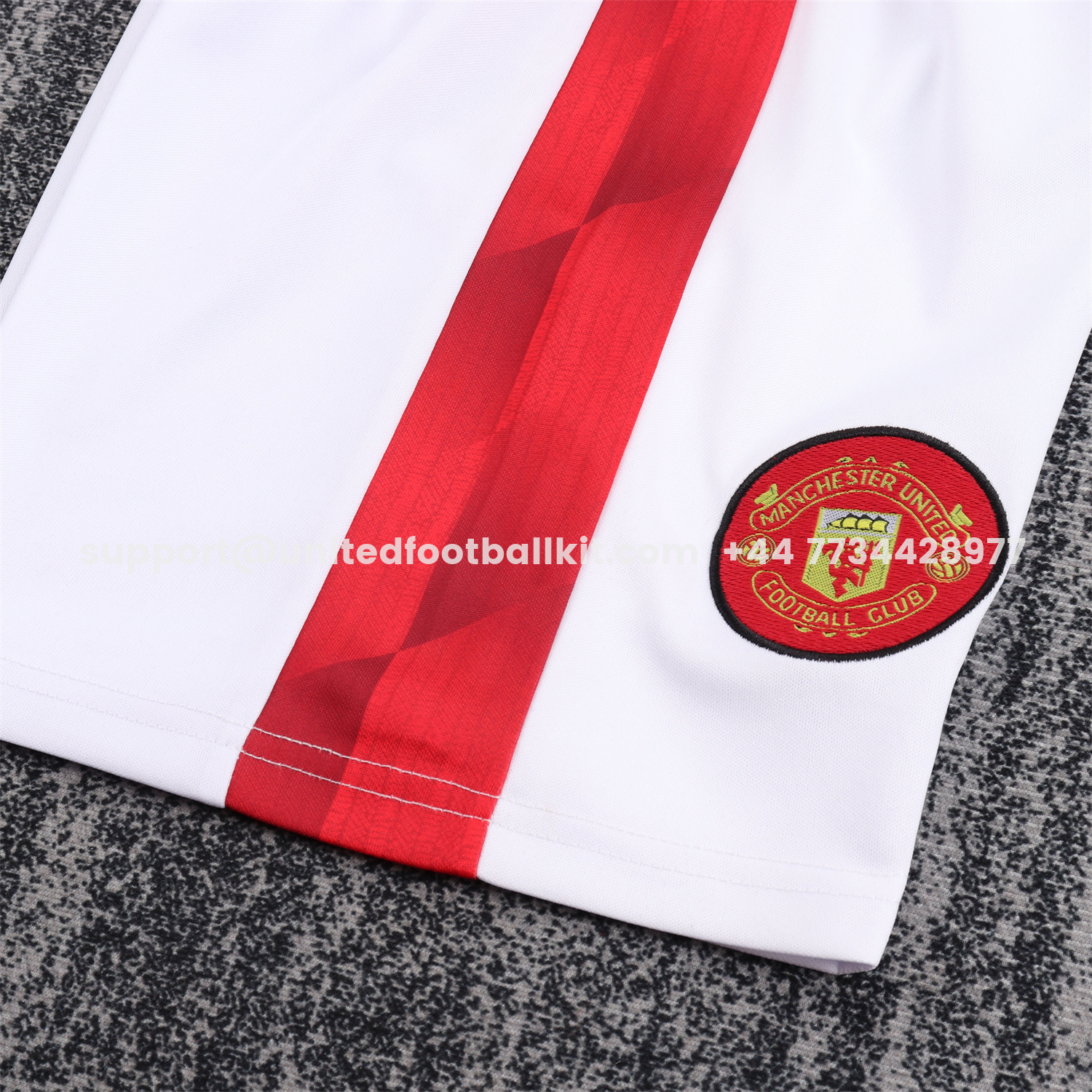 Unitedfootballkit.com | Retro Manchester United 1996-97 Home Kids Kit -Customize Name, Number and Patch | Worldwide Shipping