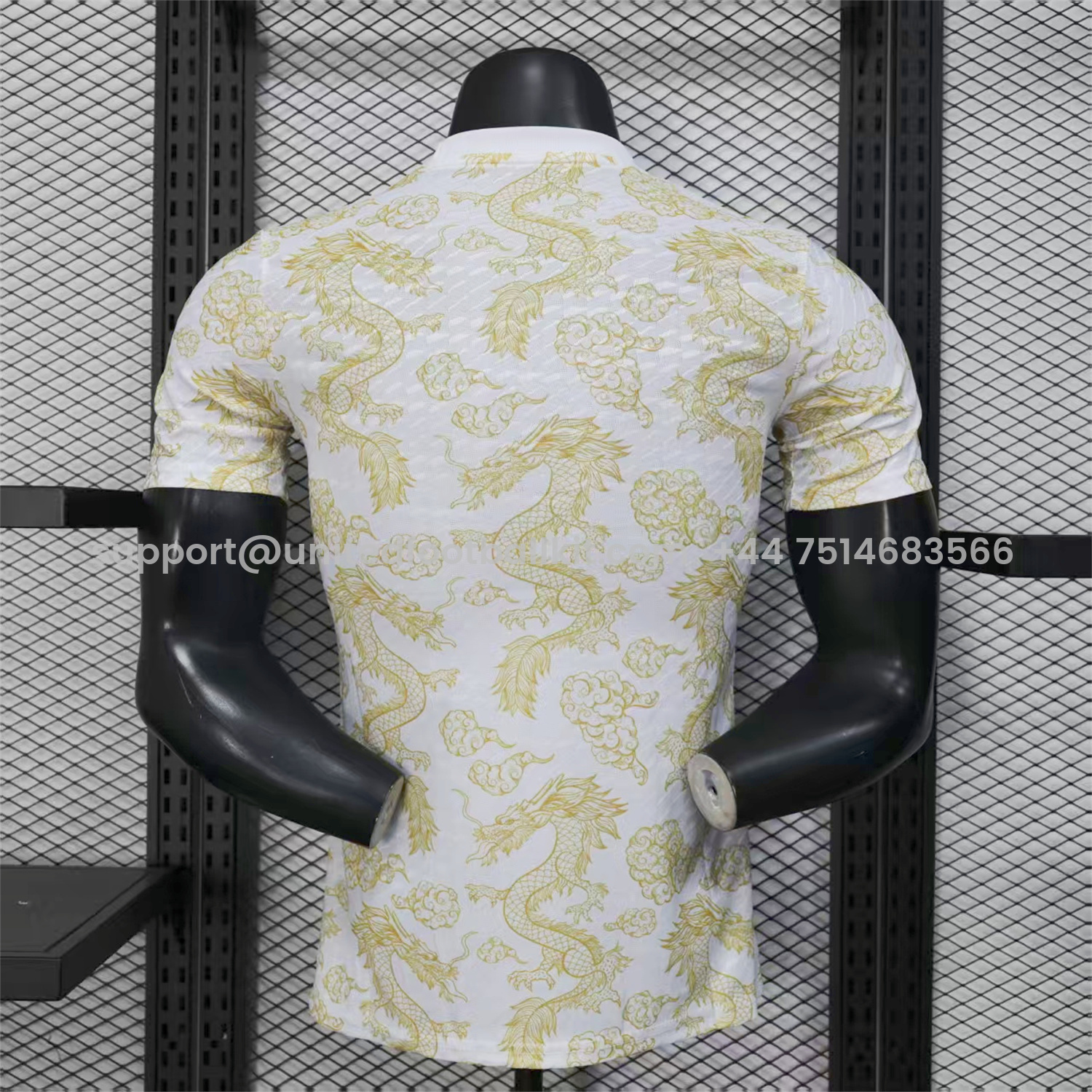 Unitedfootballkit.com | Real Madrid 25-26 Two Generations of Ronaldo White Jersey - Player Version -Customize Name, Number and Patch | Worldwide Shipping