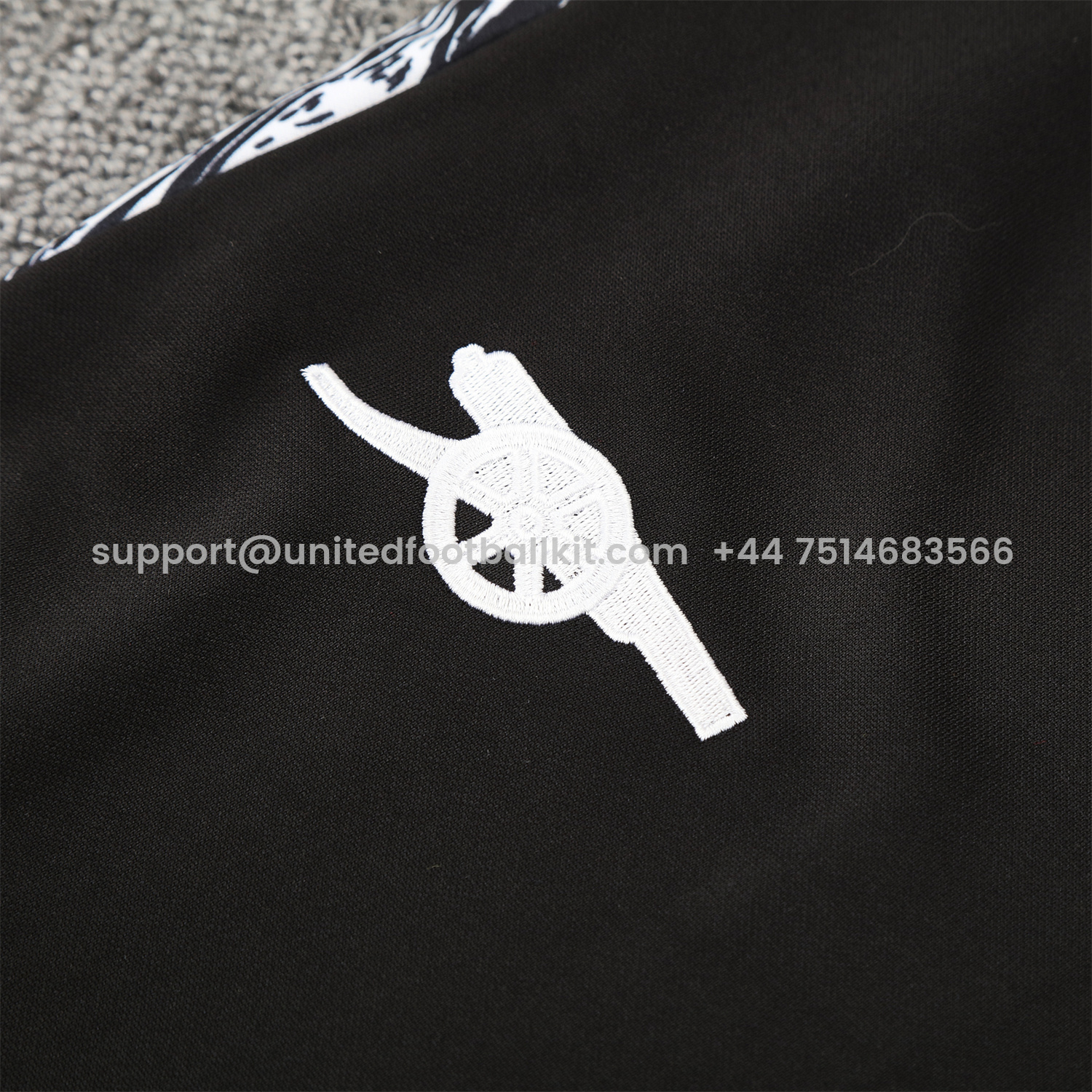 Unitedfootballkit.com | Arsenal 25-26 Training Hoodie Set - Red Green Hoodie and Black Pants -Customize Name, Number and Patch | Worldwide Shipping