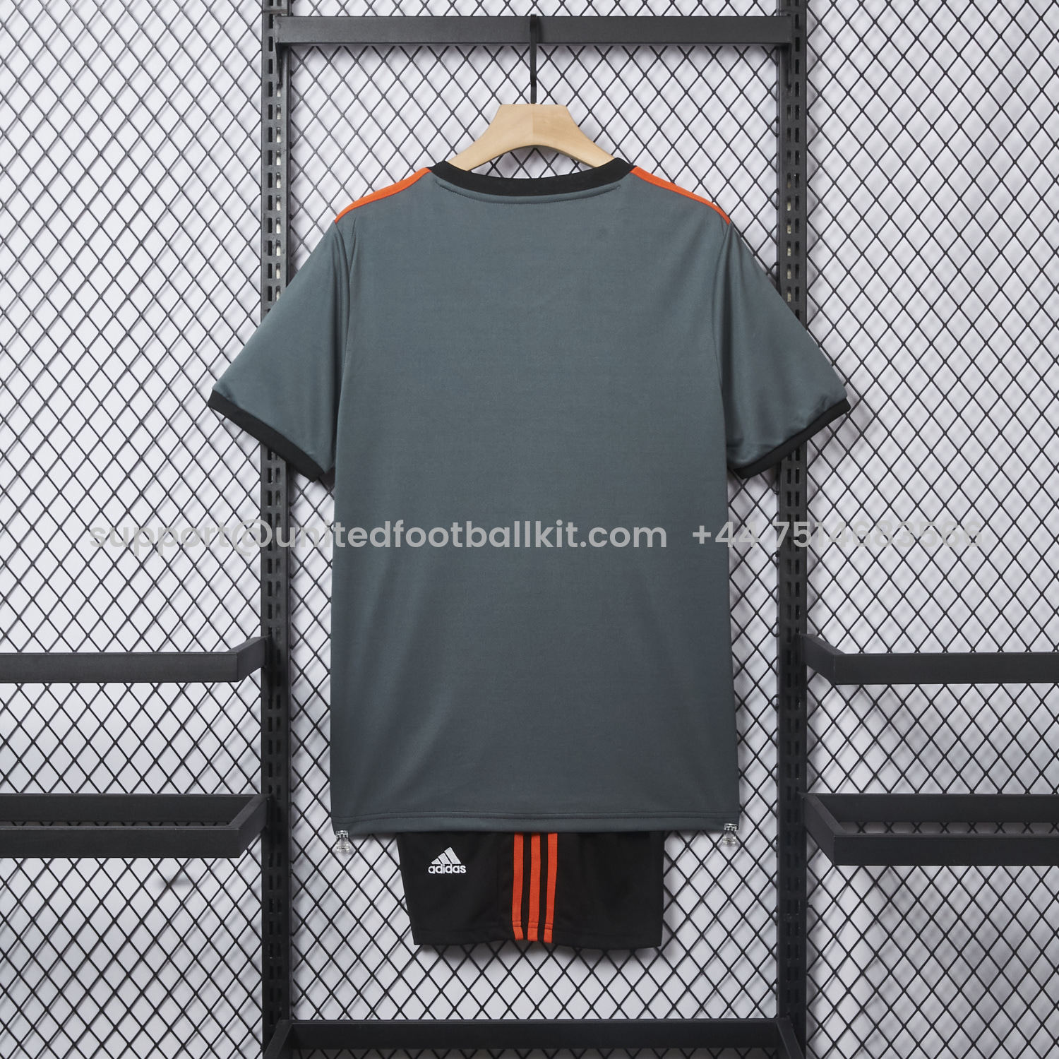 Unitedfootballkit.com | Retro Bayern Munich 2016-17 Away Men's Adult Jersey Set - Fans Version -Customize Name, Number and Patch | Worldwide Shipping