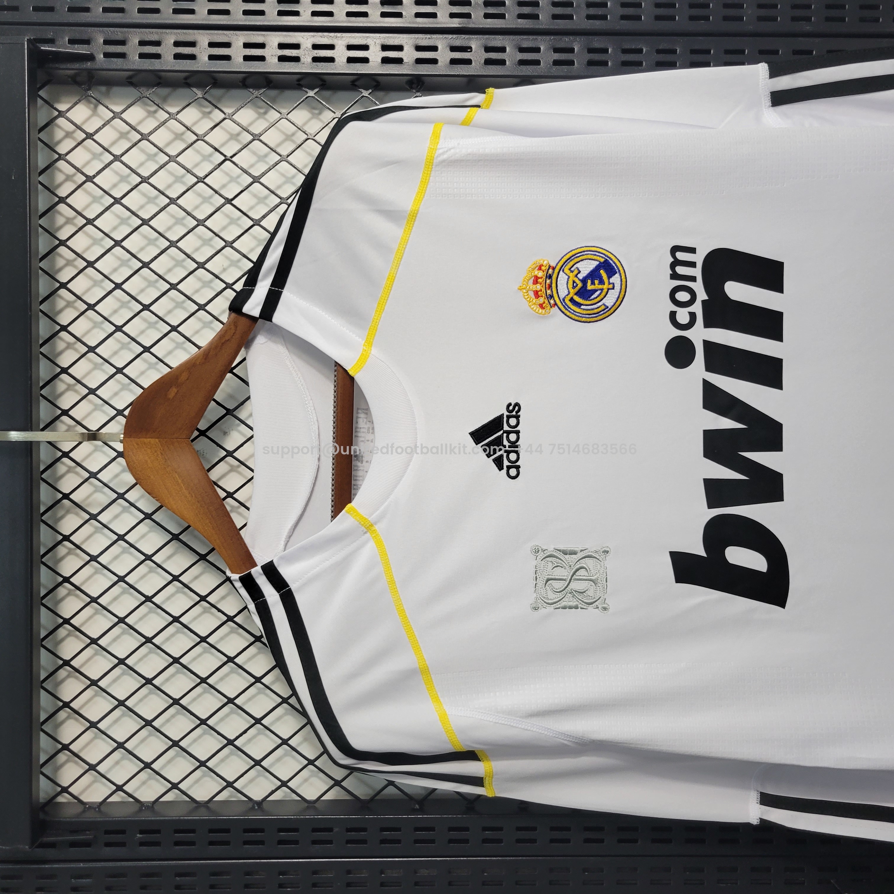 Unitedfootballkit.com | Retro Real Madrid 09-10 Home Stadium Long Sleeve Jersey -Customize Name, Number and Patch | Worldwide Shipping