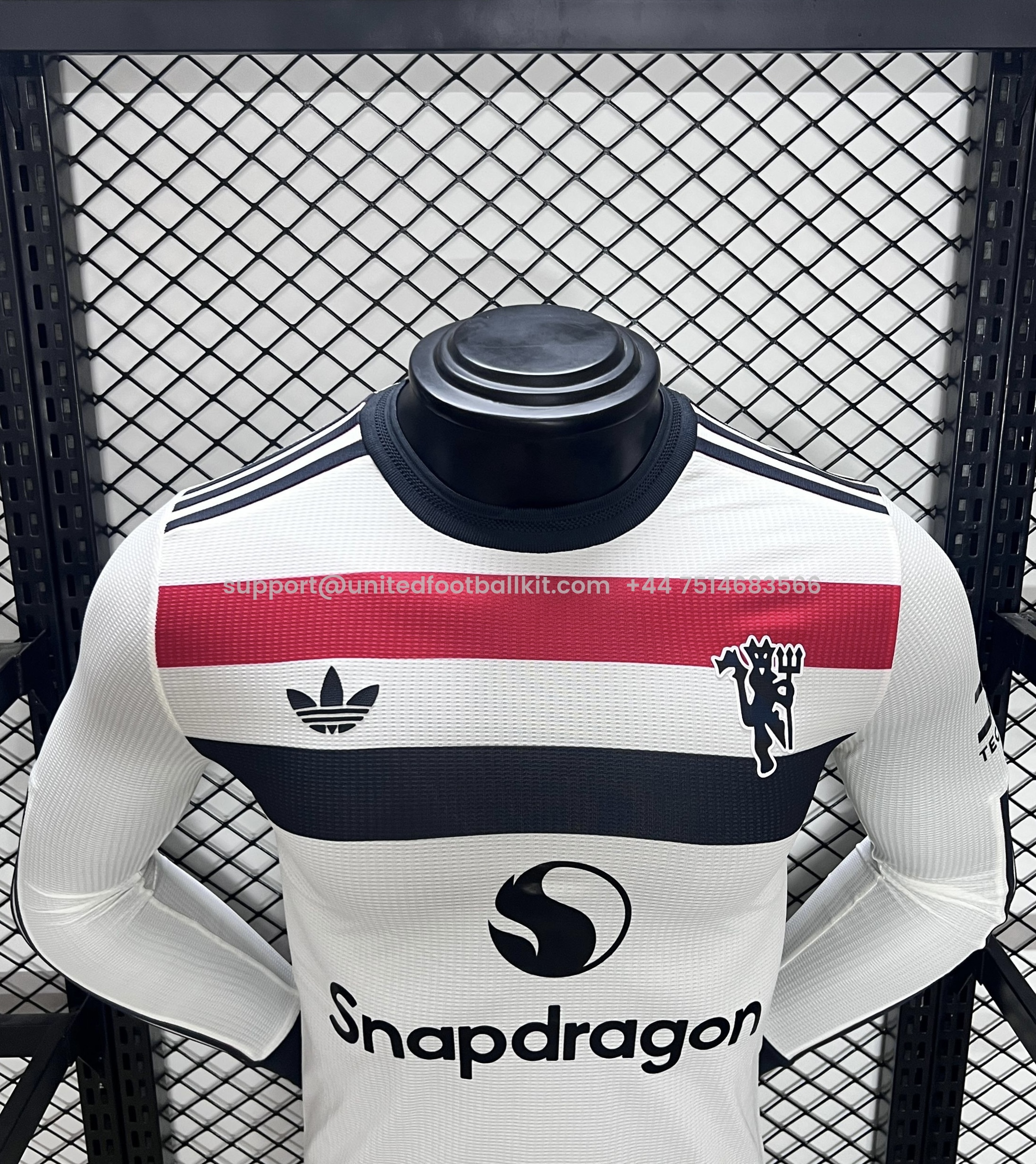 Unitedfootballkit.com | Manchester United 24-25 Third Long Sleeve Jersey - Player Version -Customize Name, Number and Patch | Worldwide Shipping