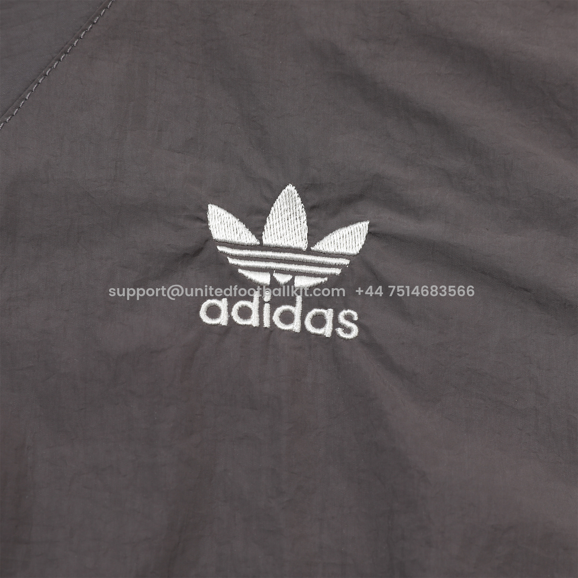 Unitedfootballkit.com | Real Madrid 24-25 Throwback Windbreaker Suit - Grey Jackets & Pants -Customize Name, Number and Patch | Worldwide Shipping