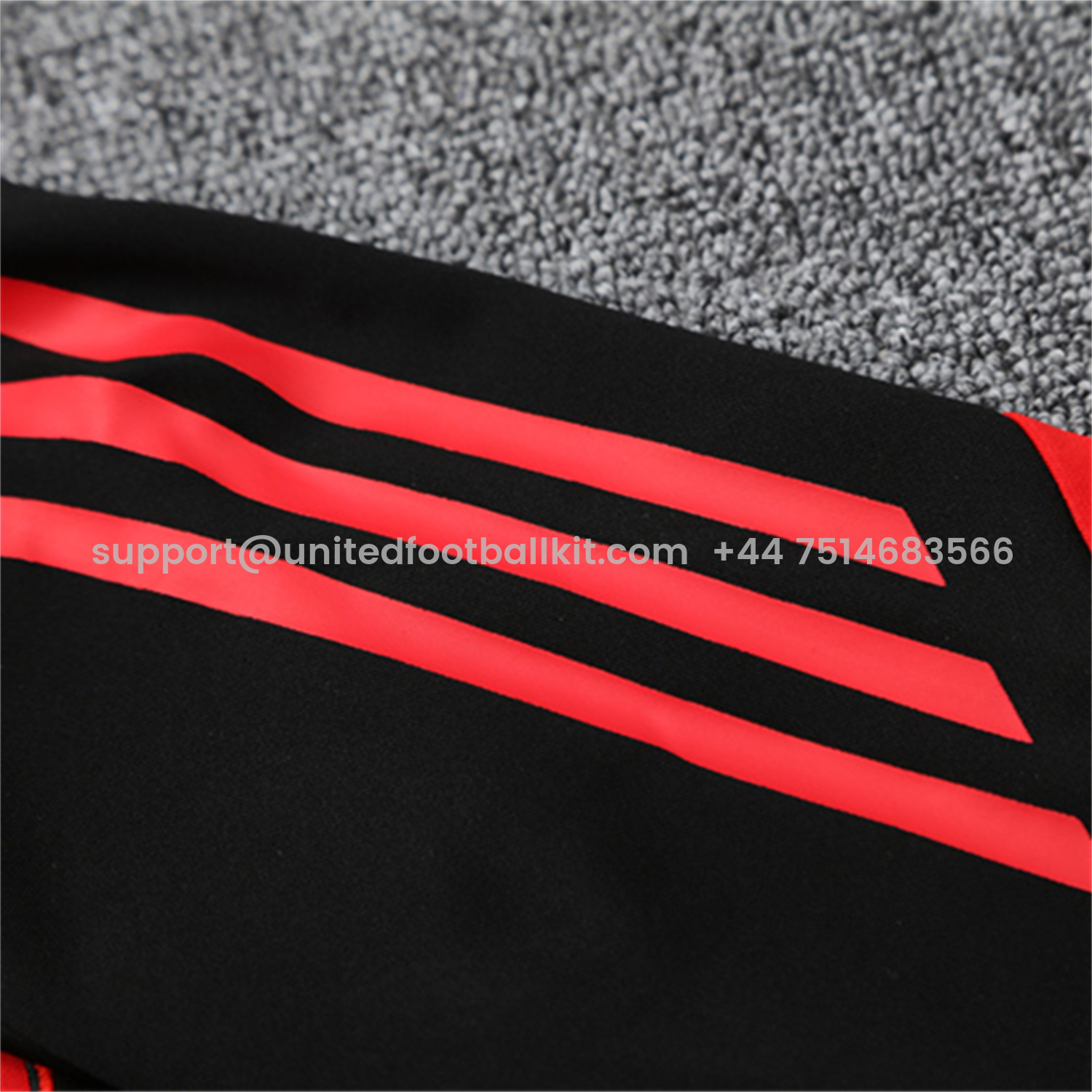 Unitedfootballkit.com | Bayern Munich 25-26 Kid Long Sleeves Training Set - Black Top & Black Pants -Customize Name, Number and Patch | Worldwide Shipping