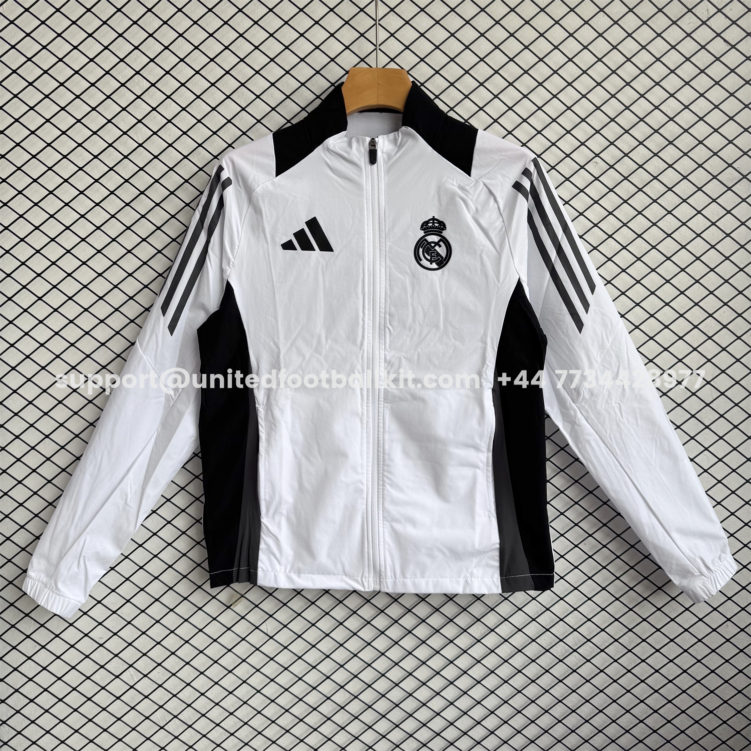 Unitedfootballkit.com | Real Madrid 25-26 Windbreaker Training Set - White With Black Top and Black Pants -Customize Name, Number and Patch | Worldwide Shipping