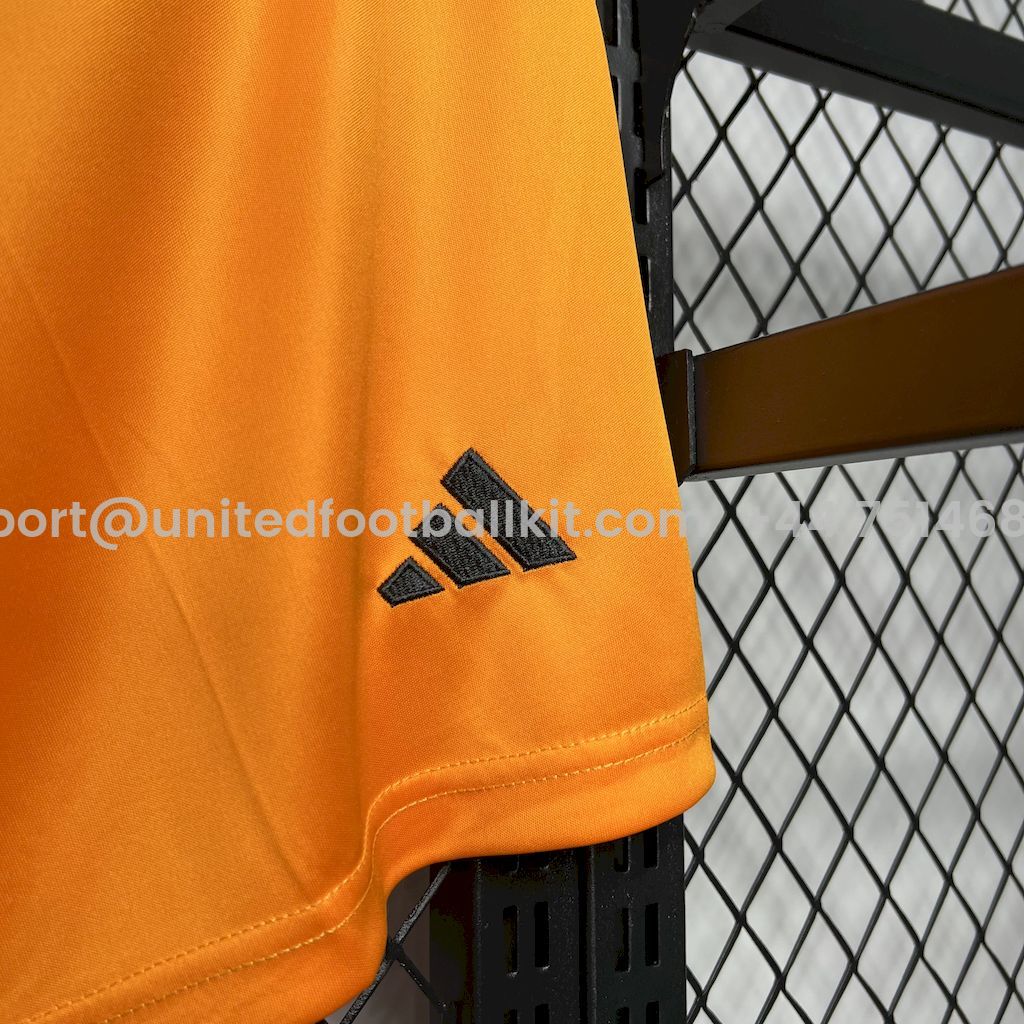 Unitedfootballkit.com | Real Madrid 24-25 Away Shorts - Fans Version -Customize Name, Number and Patch | Worldwide Shipping