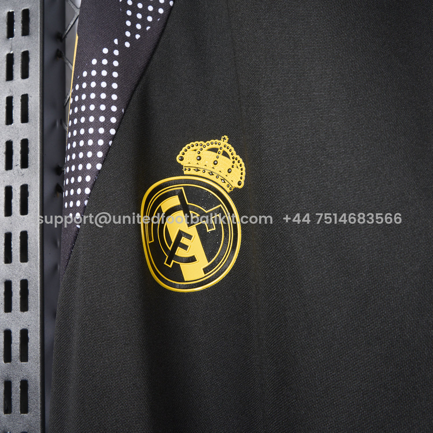 Unitedfootballkit.com | Real Madrid 24-25 Black Training Pants - Player Version -Customize Name, Number and Patch | Worldwide Shipping