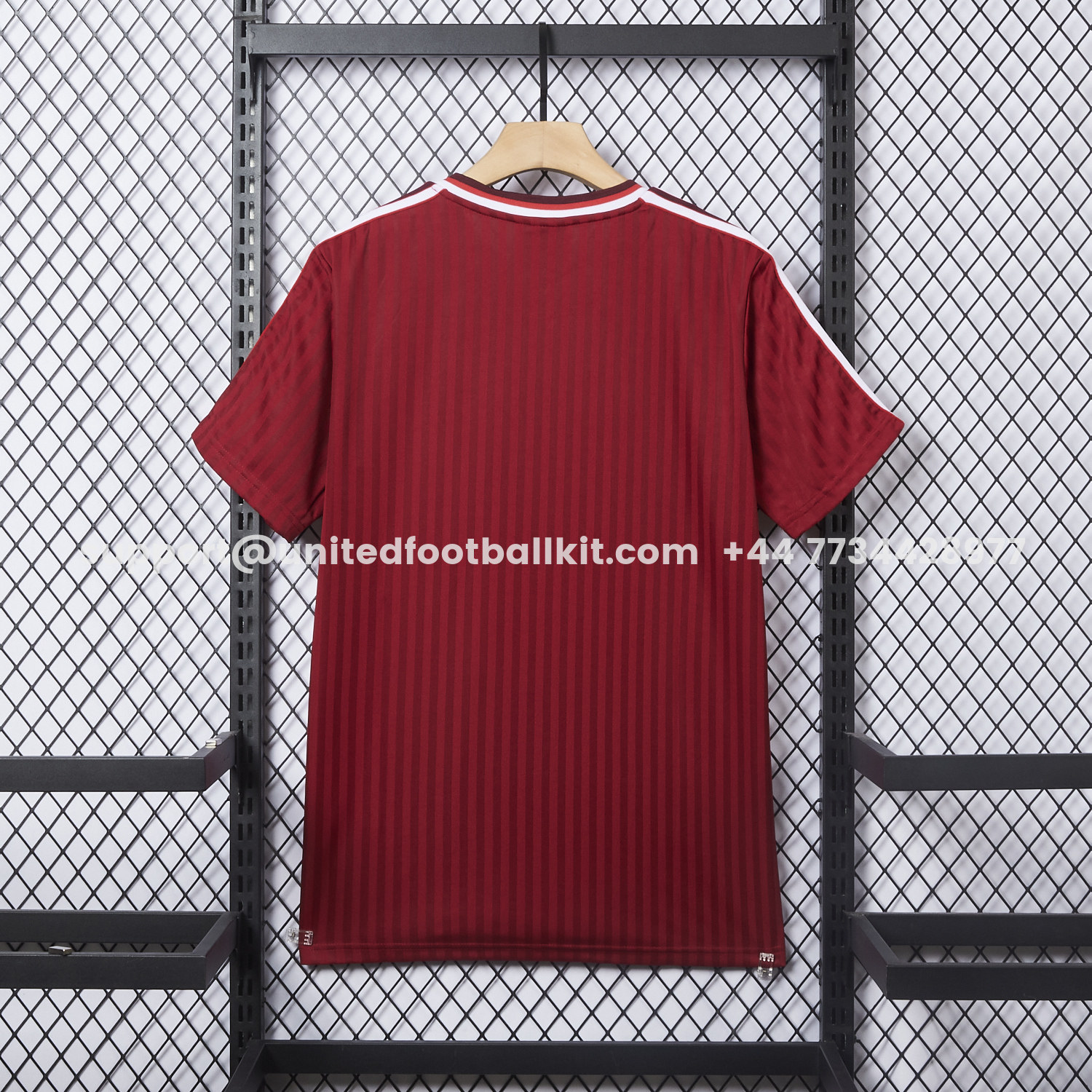 Unitedfootballkit.com | Bayern Munich 25-26 Trefoil Wine Red Travel Jersey - Fans Version -Customize Name, Number and Patch | Worldwide Shipping