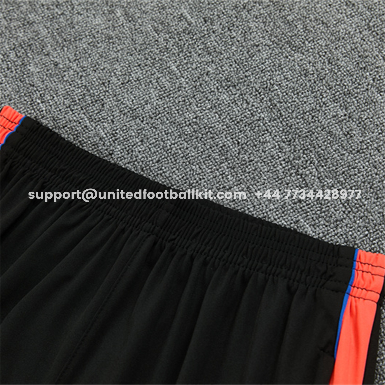 Unitedfootballkit.com | Paris Saint-Germain 26-27 Long Sleeves Training Set - Black With Pink Top & Pants -Customize Name, Number and Patch | Worldwide Shipping