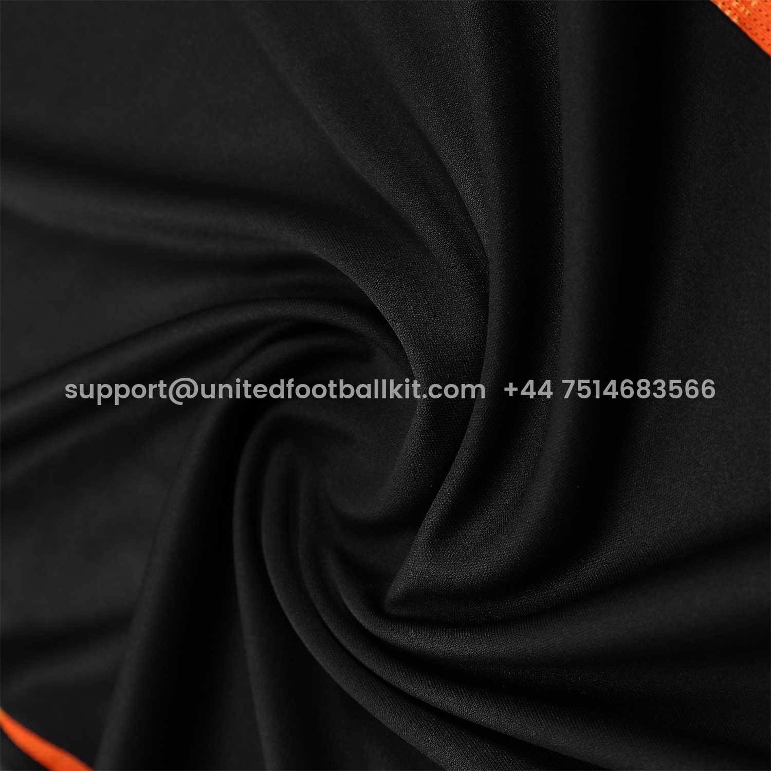 Unitedfootballkit.com | Atletico Mineiro 25-26 Vest Training Set - Black Vest With Black Shorts -Customize Name, Number and Patch | Worldwide Shipping