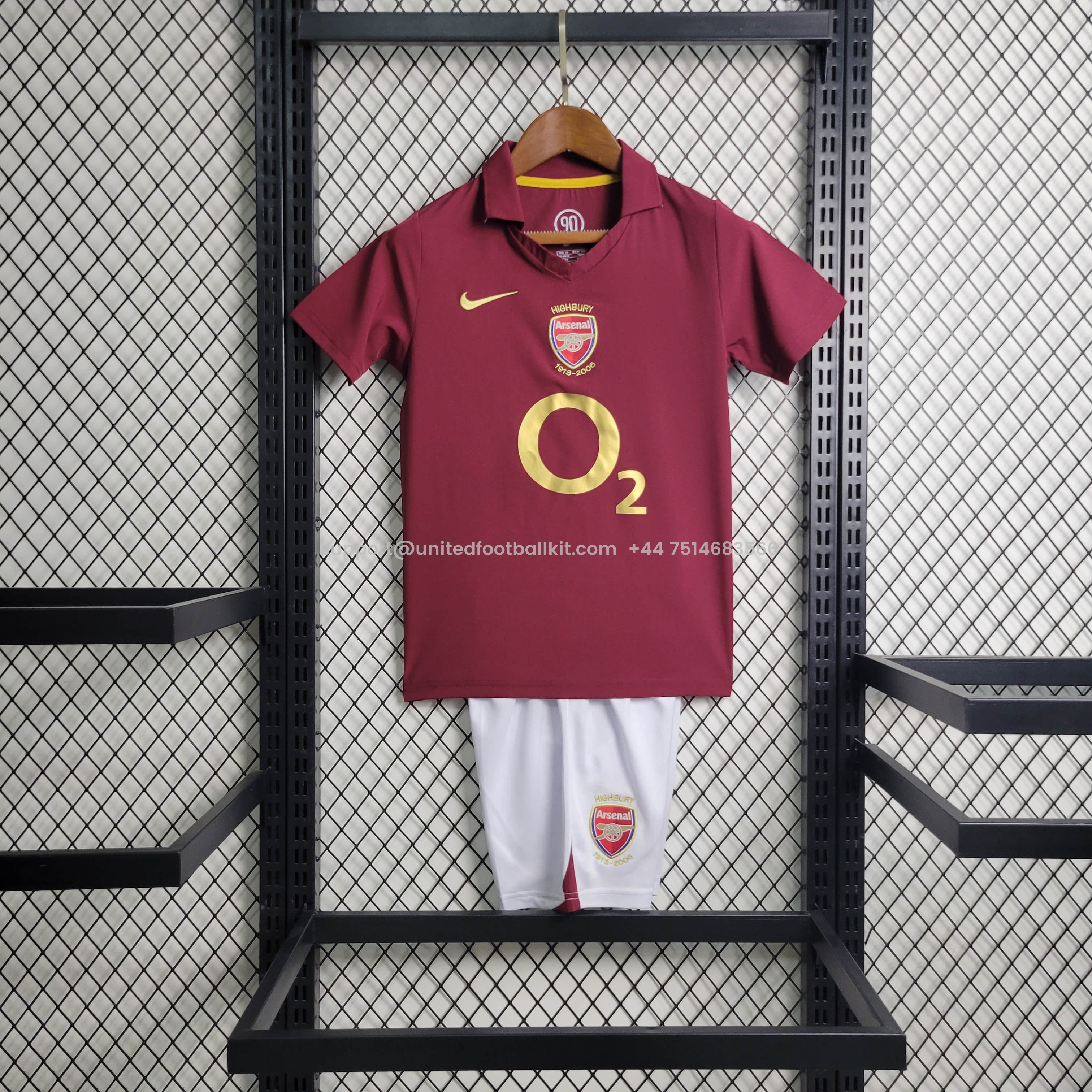 Unitedfootballkit.com | Retro Arsenal 2005-06 Home Stadium Kids Kit -Customize Name, Number and Patch | Worldwide Shipping