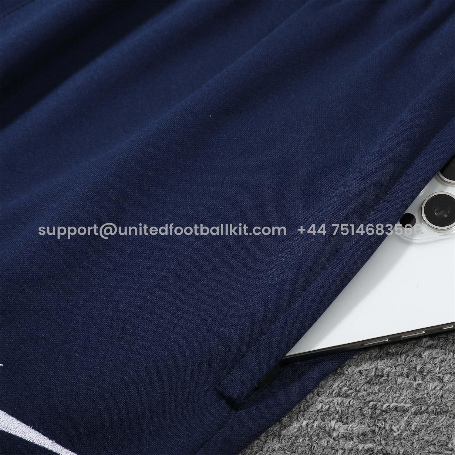 Unitedfootballkit.com | Pumas UNAM 25-26 POLO Short-Sleeve Training Set - Brown Top and Deep Blue Pants -Customize Name, Number and Patch | Worldwide Shipping