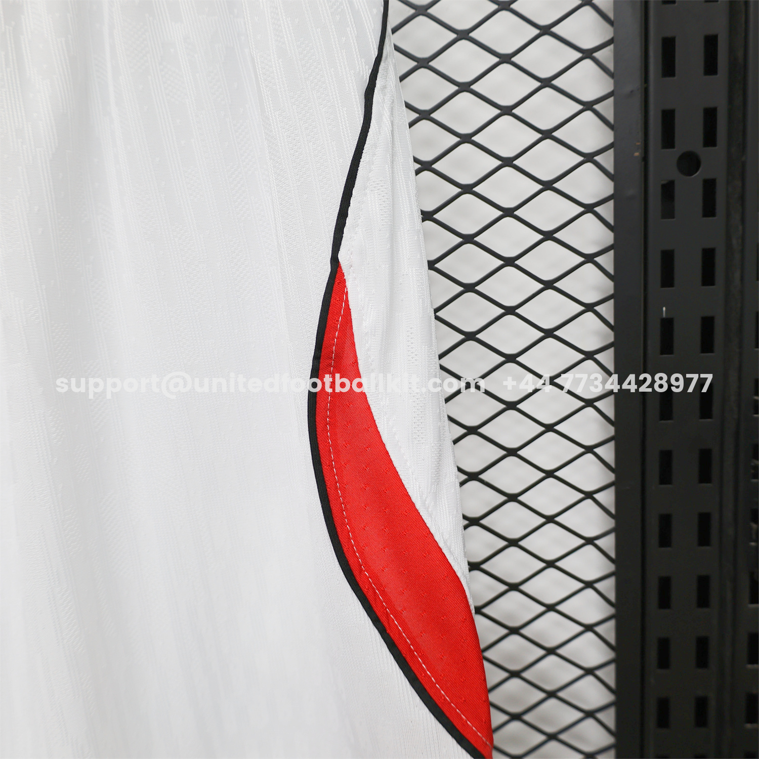 England 2026 Home Shorts - Player Version:football jersey mysite: unitedjerseyfootball 邓江浪:football