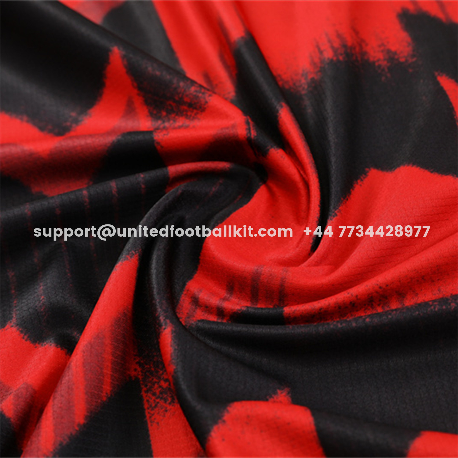 Unitedfootballkit.com | Manchester United 25-26 Kids Short-Sleeve Training Set - Red Camouflage Top & Black Shorts -Customize Name, Number and Patch | Worldwide Shipping