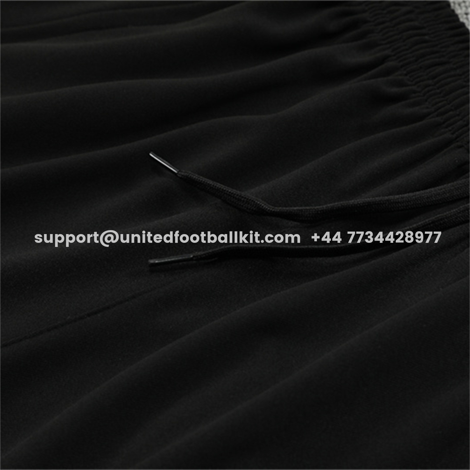 Unitedfootballkit.com | Manchester United 25-26 Kids Long Sleeve Training Set - Black Top & Black Pants -Customize Name, Number and Patch | Worldwide Shipping