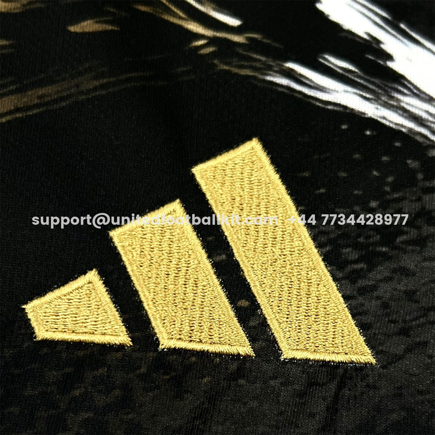 Unitedfootballkit.com | Benfica 25-26 Gold Eagle Black Special Jersey - Fans Version -Customize Name, Number and Patch | Worldwide Shipping
