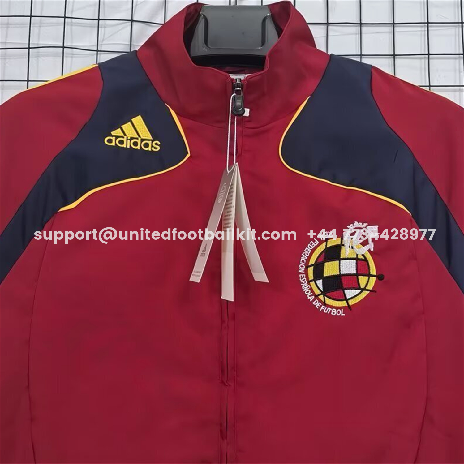 Unitedfootballkit.com | Retro Spain 2007 Red Windbreaker -Customize Name, Number and Patch | Worldwide Shipping