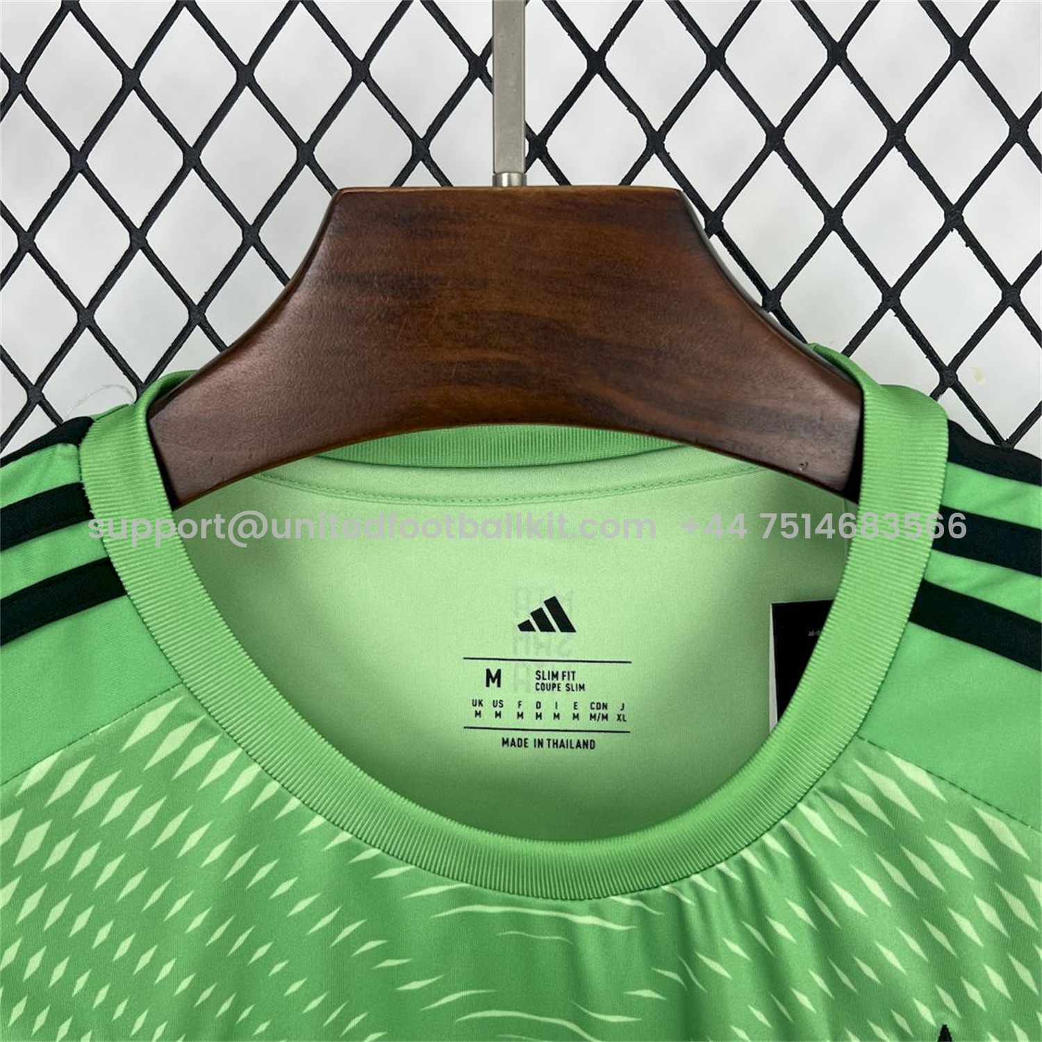 Unitedfootballkit.com | Bayern Munich 25-26 Green Goalkeeper Jersey - Fans Version -Customize Name, Number and Patch | Worldwide Shipping