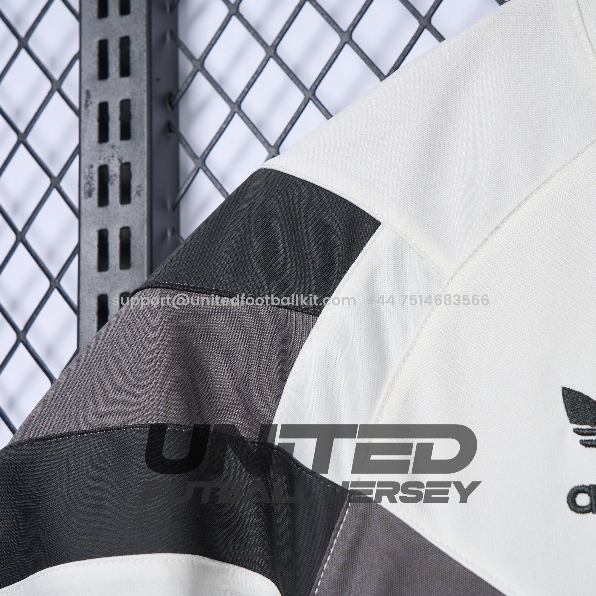 Unitedfootballkit.com | Real Madrid 24-25 Throwback Originals T-Shirt - White -Customize Name, Number and Patch | Worldwide Shipping