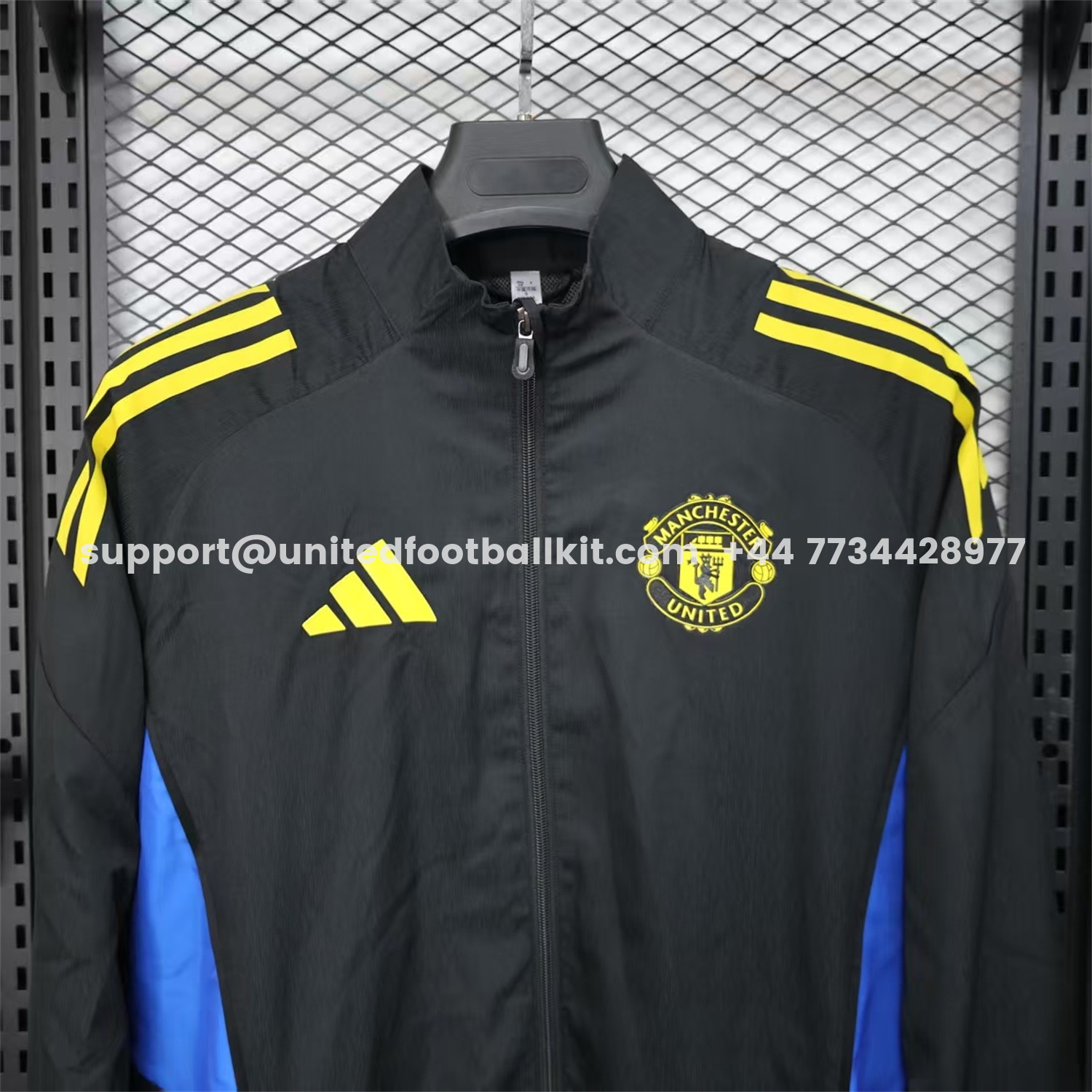 Unitedfootballkit.com | Manchester United 25-26 Black Windbreaker Jacket -Customize Name, Number and Patch | Worldwide Shipping