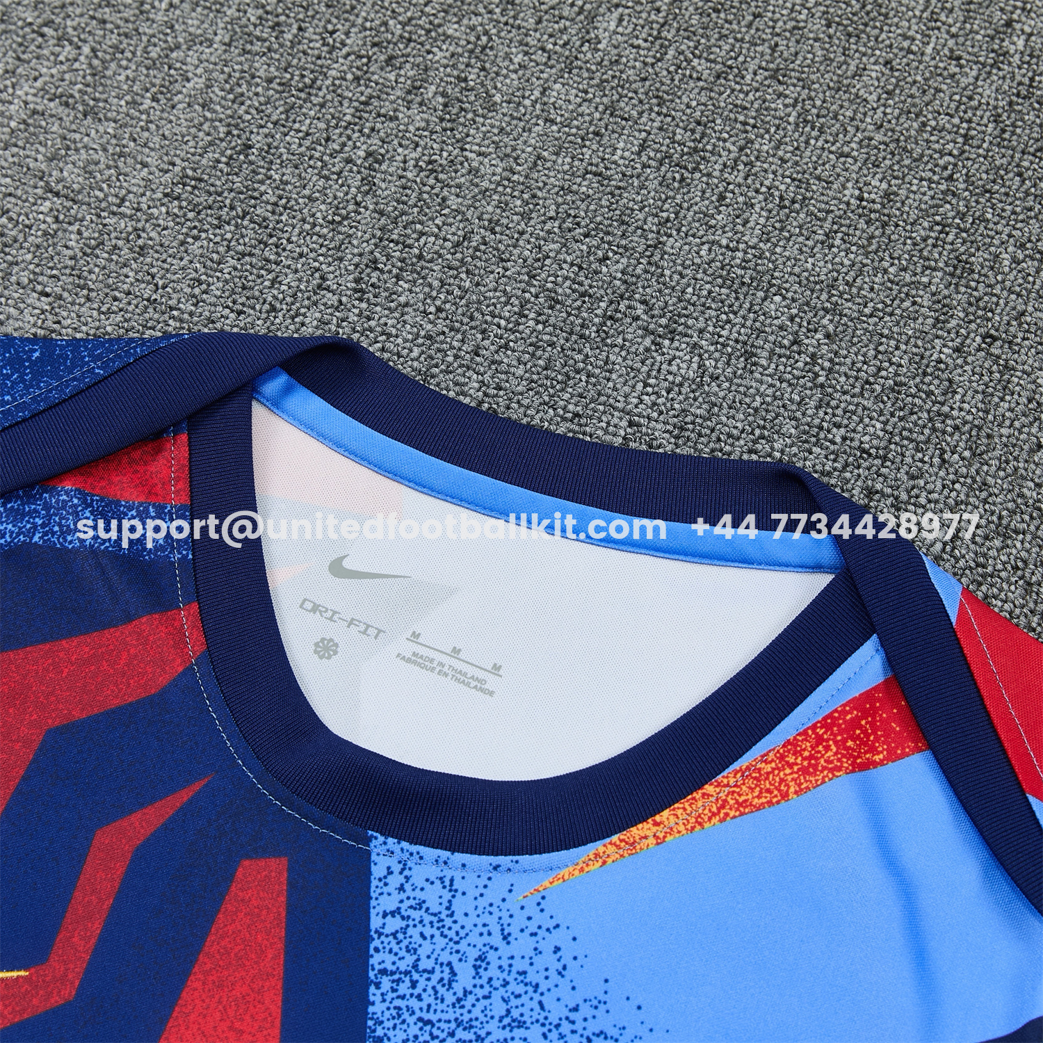 Unitedfootballkit.com | Barcelona 25-26 Vest Training Set - Colors Top & Dark Blue With Pink Accents Pants -Customize Name, Number and Patch | Worldwide Shipping