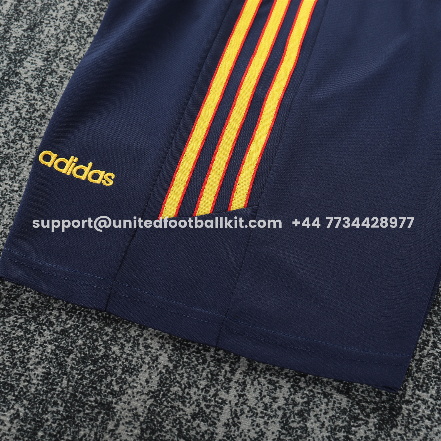 Unitedfootballkit.com | Retro Spain 1996 Away Kids Kit -Customize Name, Number and Patch | Worldwide Shipping