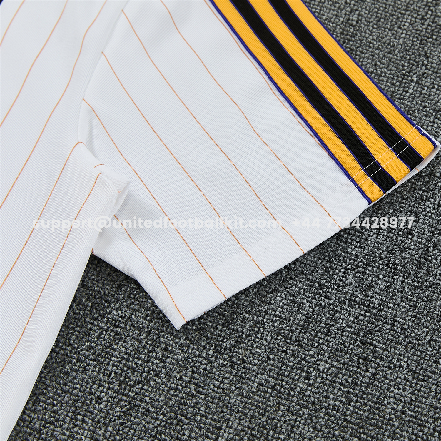 Unitedfootballkit.com | Manchester United 25-26 Retro Style Short-Sleeve Training Set - White With Thin Black Stripes Top & Pants -Customize Name, Number and Patch | Worldwide Shipping