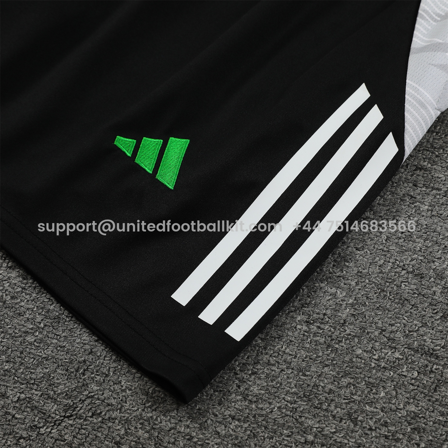 Unitedfootballkit.com | Arsenal 24-25 Vest Training Set - Black -Customize Name, Number and Patch | Worldwide Shipping