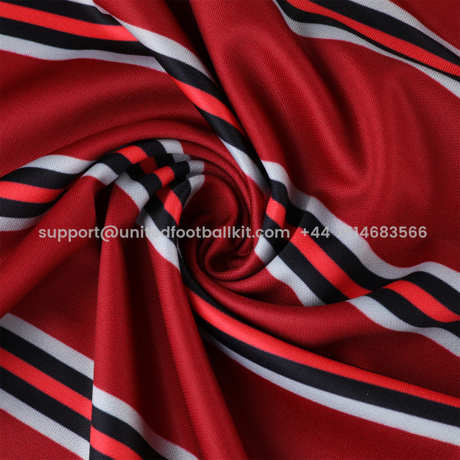 Unitedfootballkit.com | Liver.pool 24-25 Long Sleeve Training Set - Red Stripe Top and Black Pants -Customize Name, Number and Patch | Worldwide Shipping