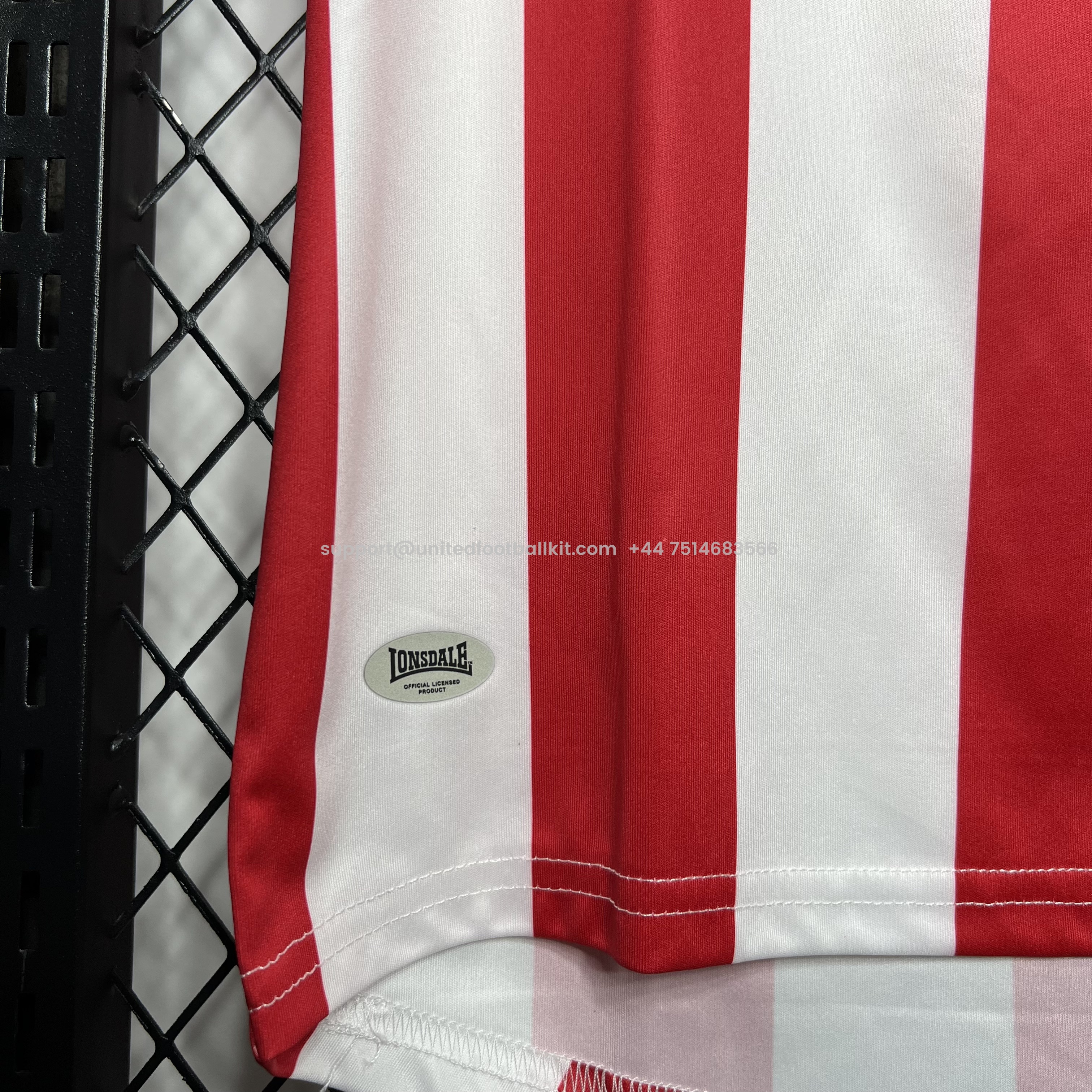 Unitedfootballkit.com | Retro Sunderland 2005-06 Home Stadium Jersey -Customize Name, Number and Patch | Worldwide Shipping