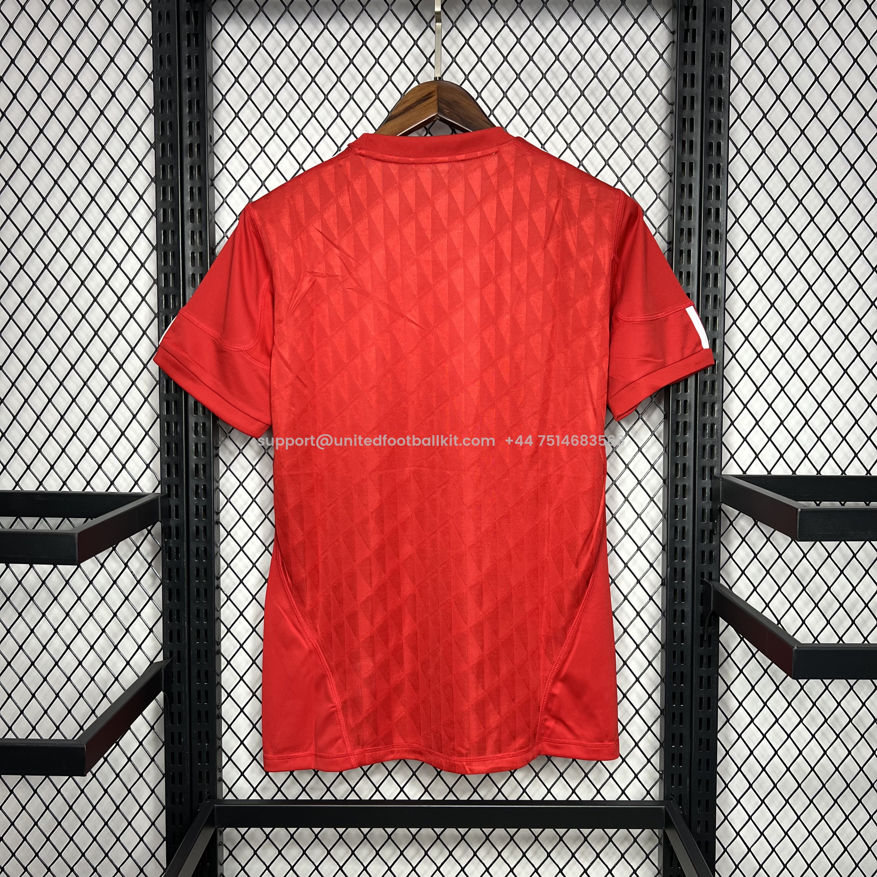 Unitedfootballkit.com | Retro Liver.pool 2010-11 Home Stadium Jersey -Customize Name, Number and Patch | Worldwide Shipping