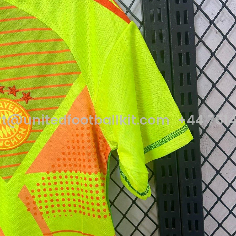 Unitedfootballkit.com | Bayern Munich 24-25 Green Goalkeeper Jersey - Fans Version -Customize Name, Number and Patch | Worldwide Shipping