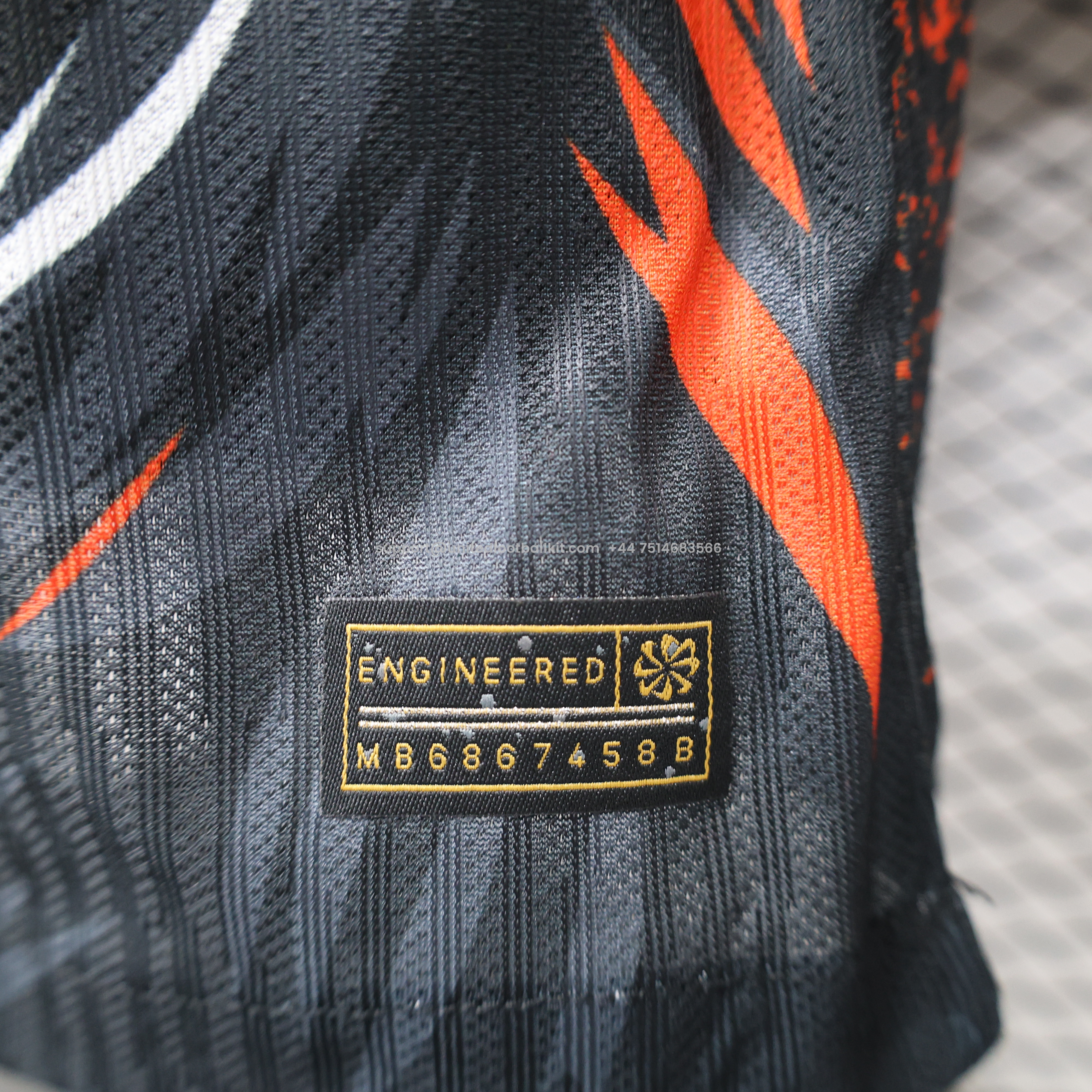 Unitedfootballkit.com | Liver.pool 24-25 Red and Black Liver Bird Jersey - Player Version -Customize Name, Number and Patch | Worldwide Shipping