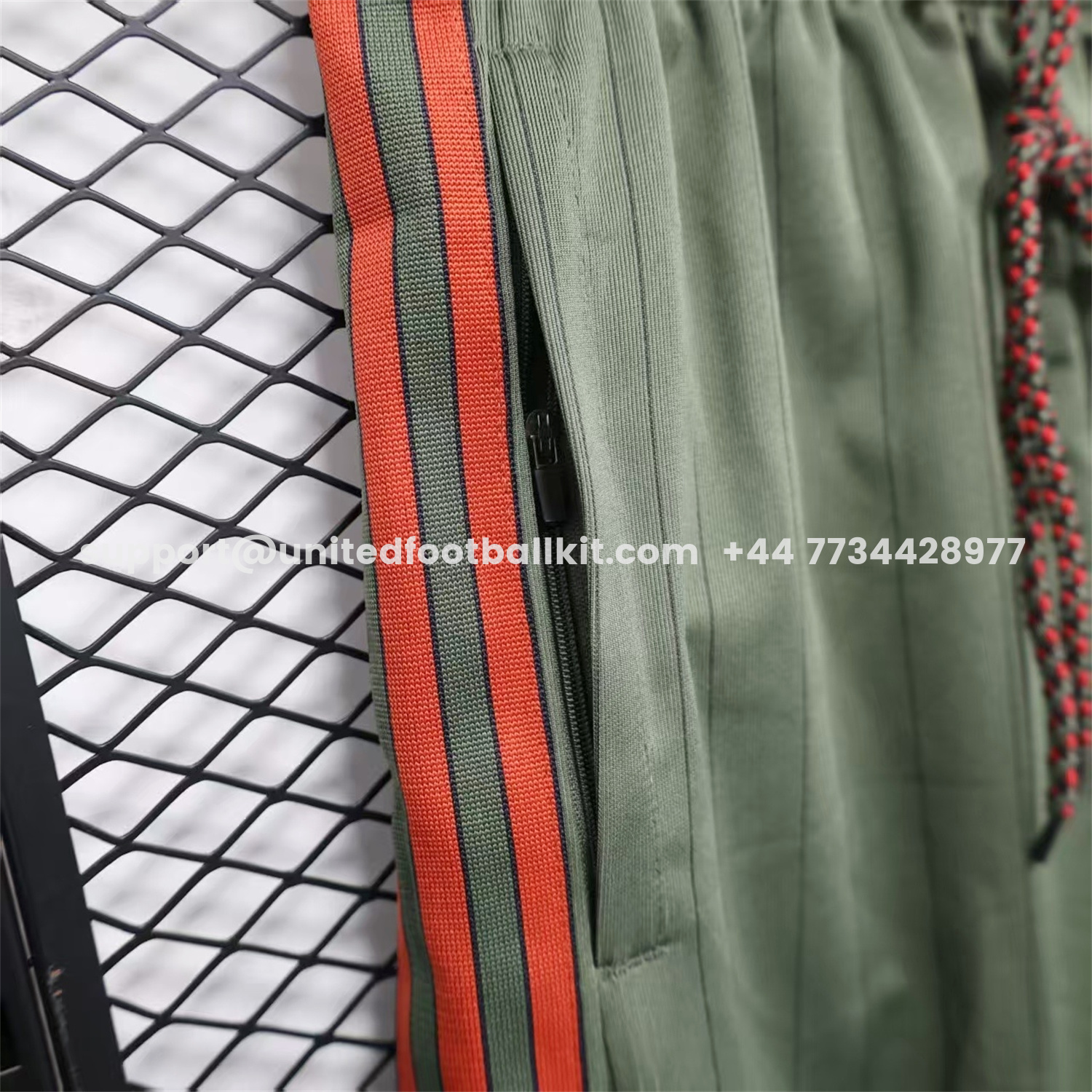 Unitedfootballkit.com | Bayern Munich 25-26 Trefoil Grey Green Travel Shorts - Player Version -Customize Name, Number and Patch | Worldwide Shipping