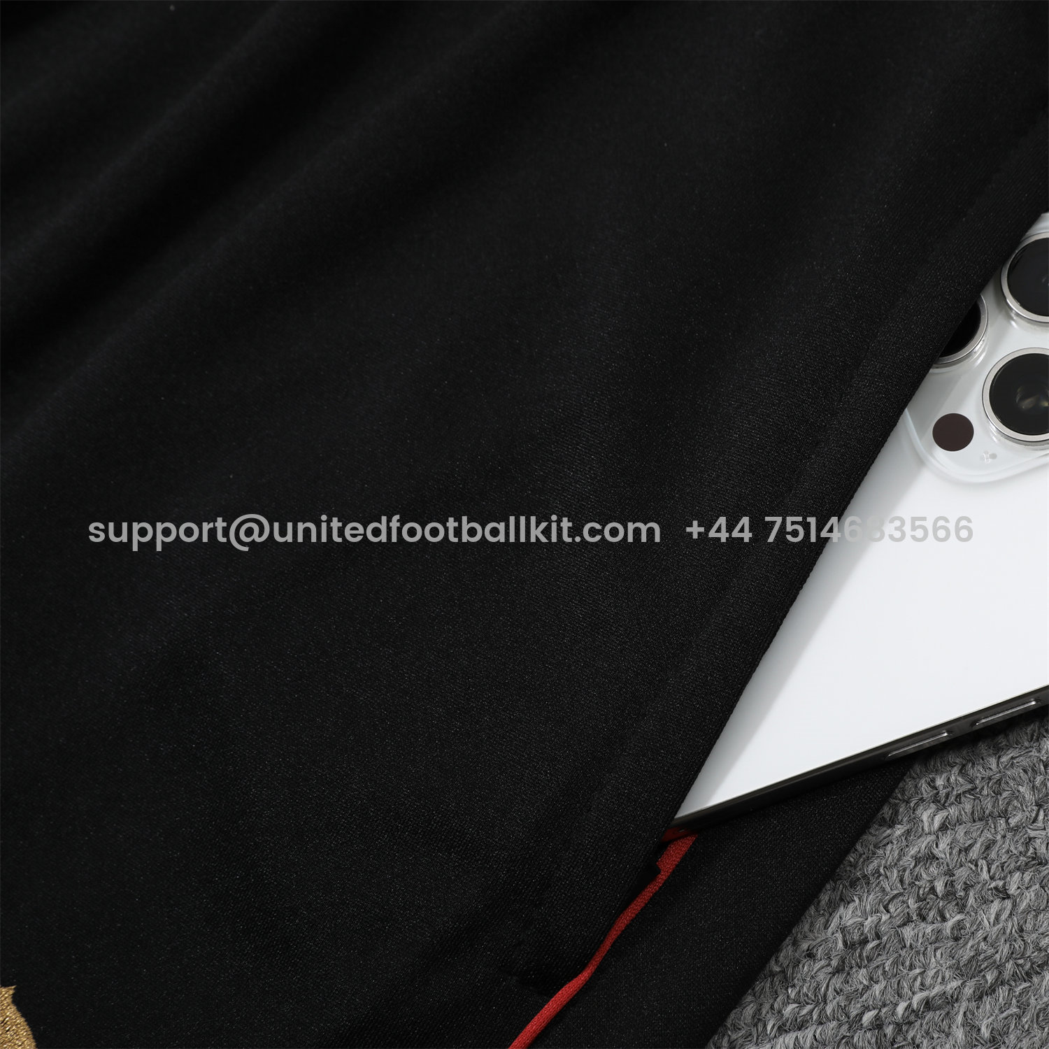 Unitedfootballkit.com | AC Milan 25-26 POLO Short-Sleeve Training Set - Black Top and Pants -Customize Name, Number and Patch | Worldwide Shipping