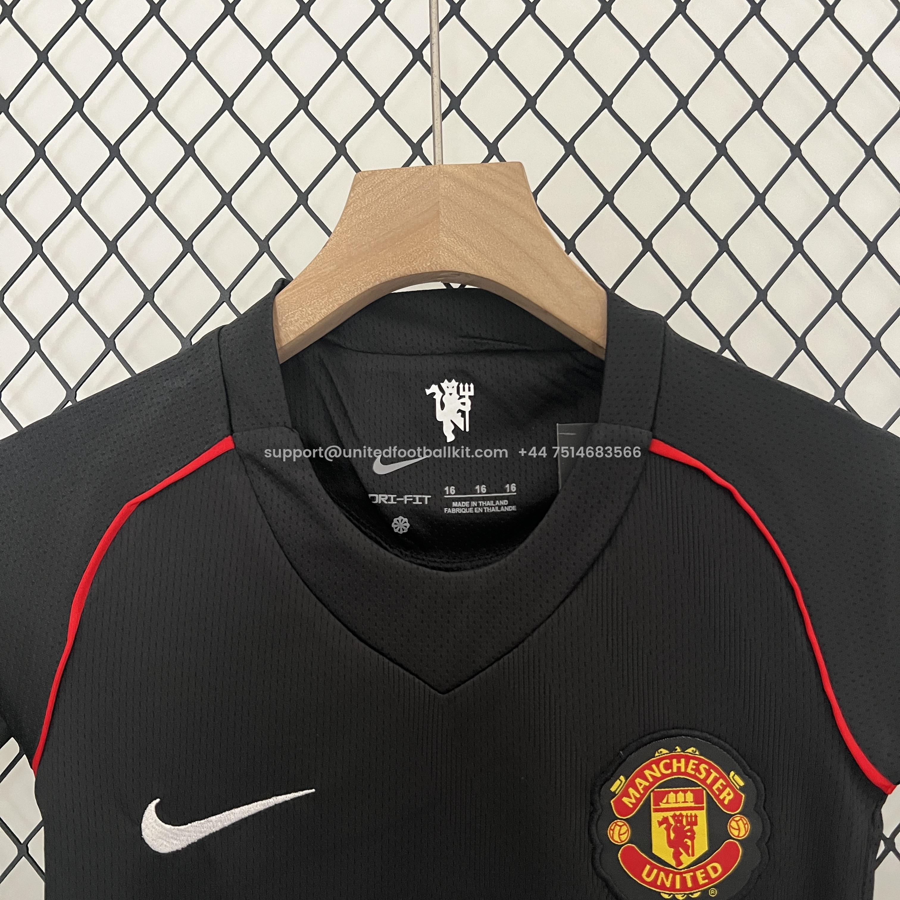 Unitedfootballkit.com | Retro Manchester United 2007-08 Away Stadium Kids Kit -Customize Name, Number and Patch | Worldwide Shipping
