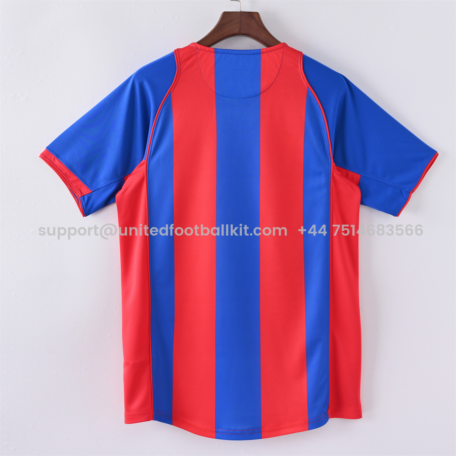 Unitedfootballkit.com | Retro Barcelona 04-05 Home Jersey -Customize Name, Number and Patch | Worldwide Shipping