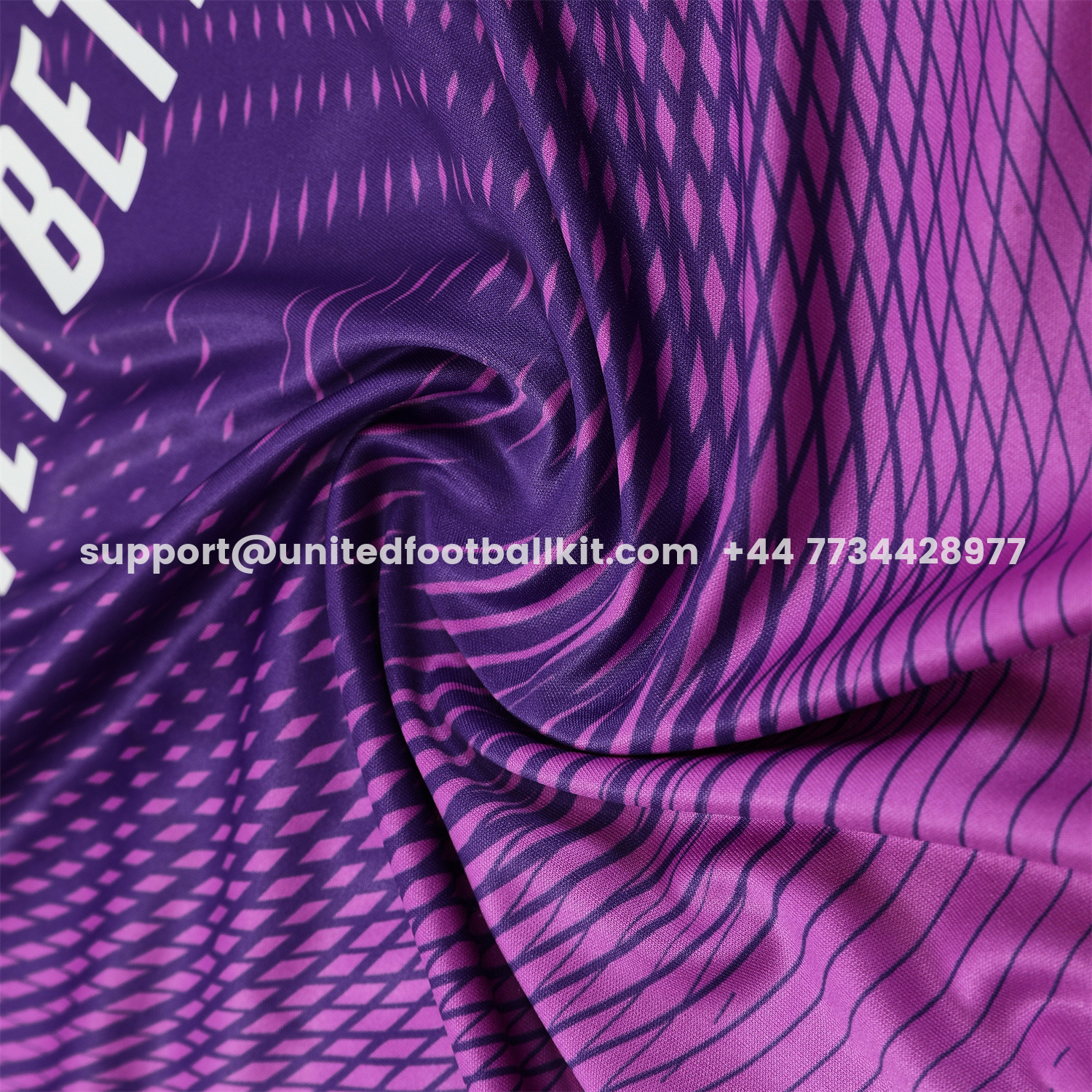 Unitedfootballkit.com | Real Madrid 25-26 Longt-Sleeve Training Set - Purple Top & Purple Shorts -Customize Name, Number and Patch | Worldwide Shipping