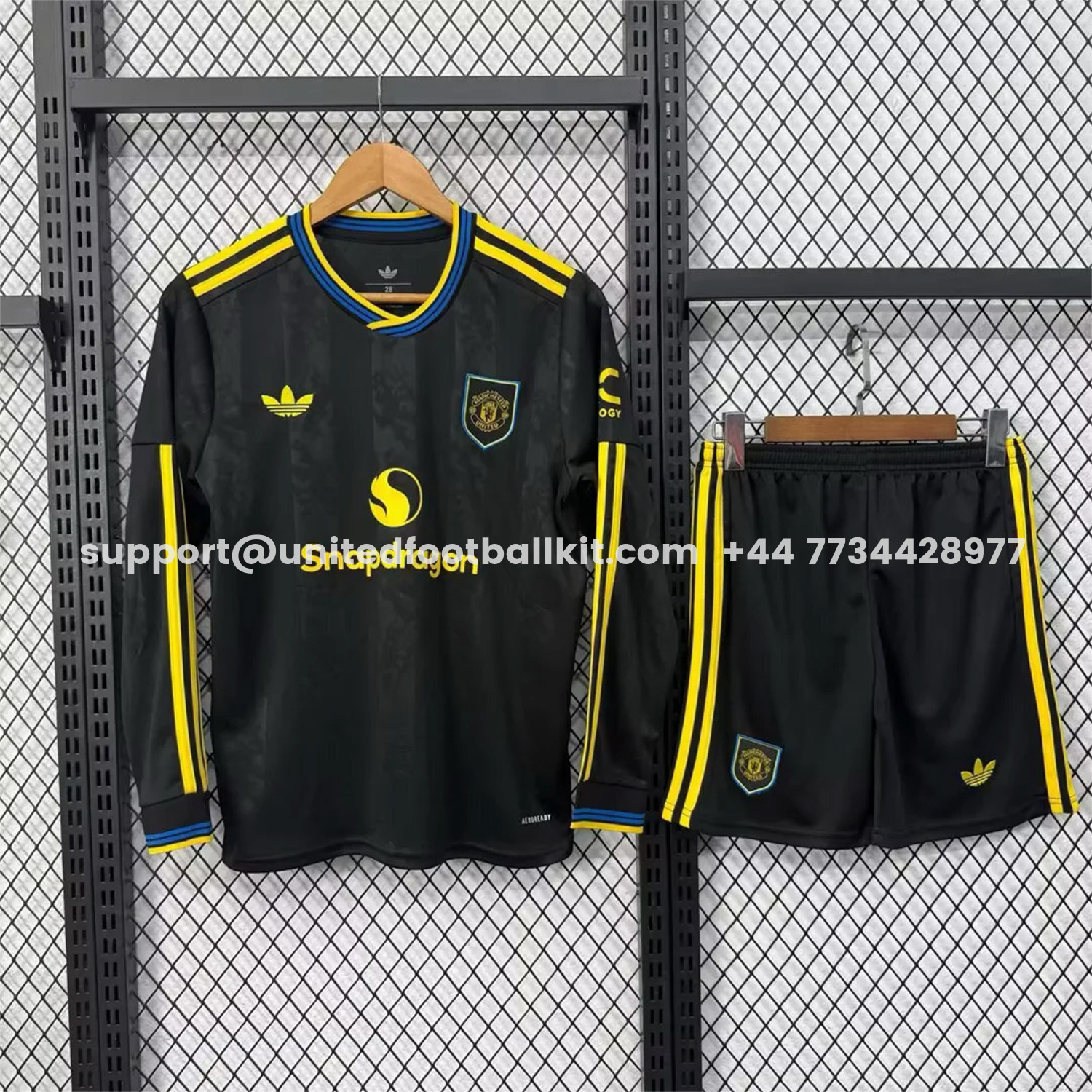 Unitedfootballkit.com | Manchester United 25-26 Third Black Long Sleeves Kids Kit -Customize Name, Number and Patch | Worldwide Shipping