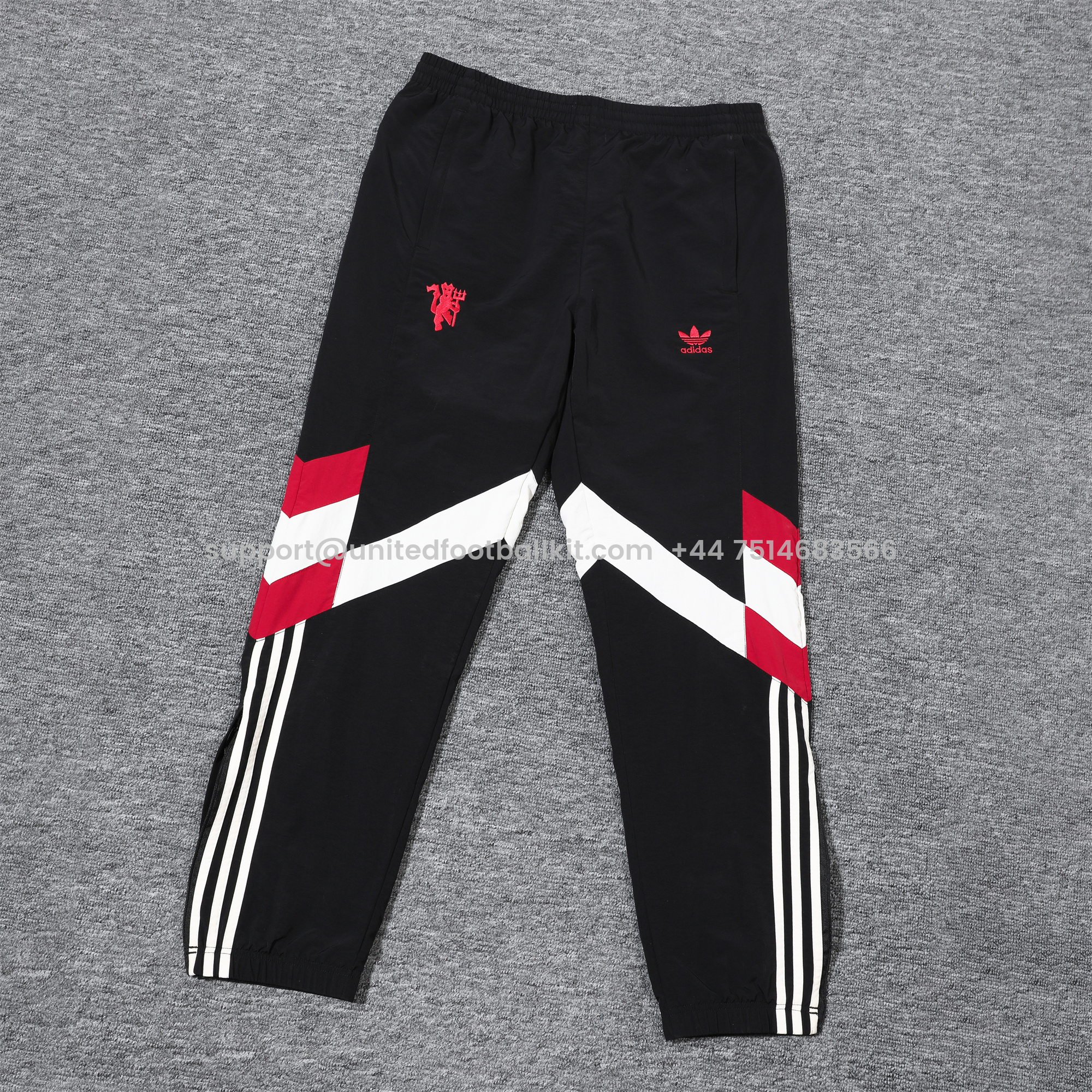 Unitedfootballkit.com | Manchester United 24-25 Black Throwback Windbreaker Suit - Jackets & Pants -Customize Name, Number and Patch | Worldwide Shipping